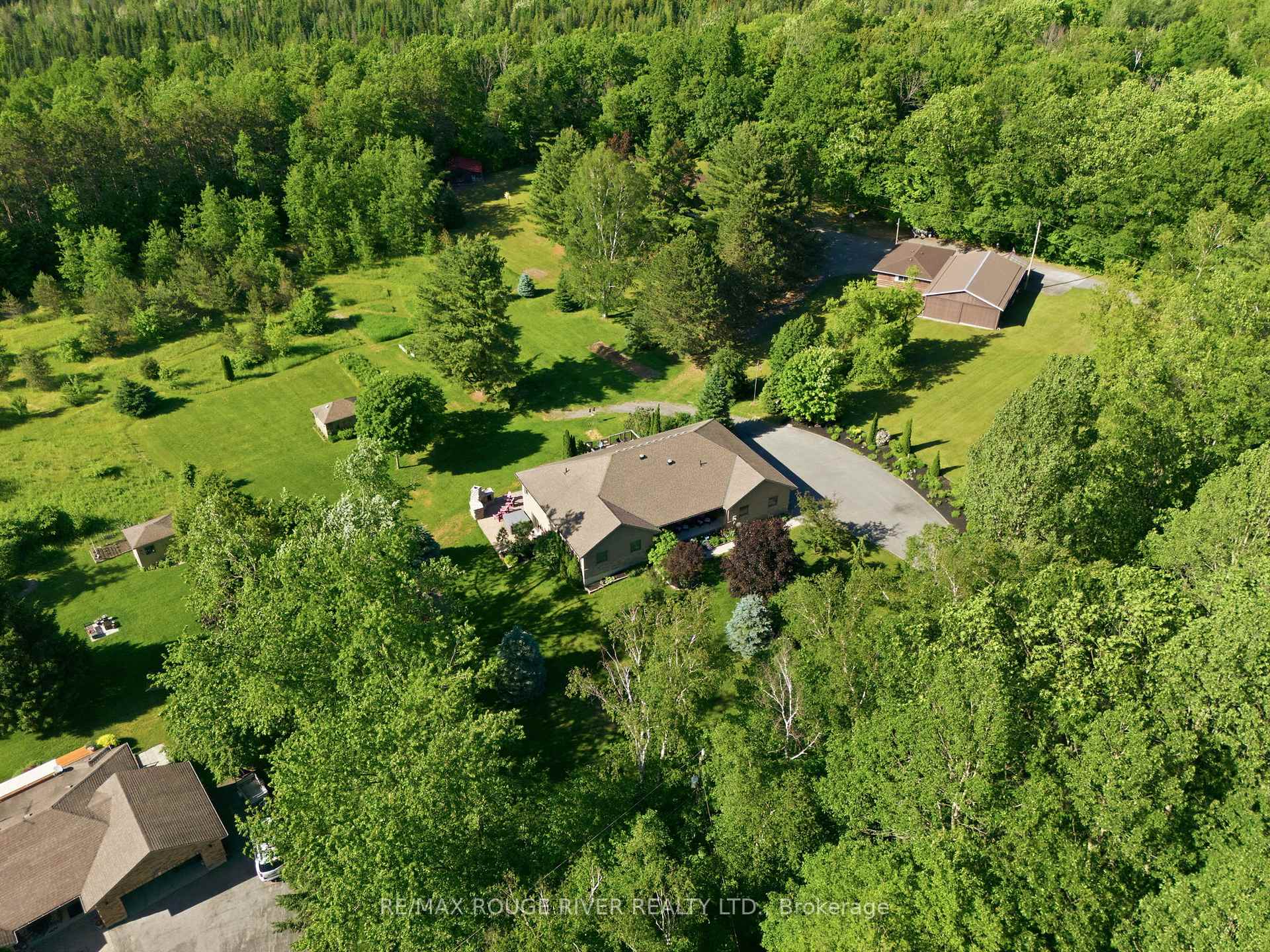 Photo 46 of 9866 Ellis Road, Hamilton Township, Rural Hamilton — HOMEH