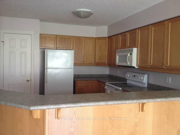 Photo 3 of Unit 25, 505 Blue Jay Drive, London, North B — HOMEH