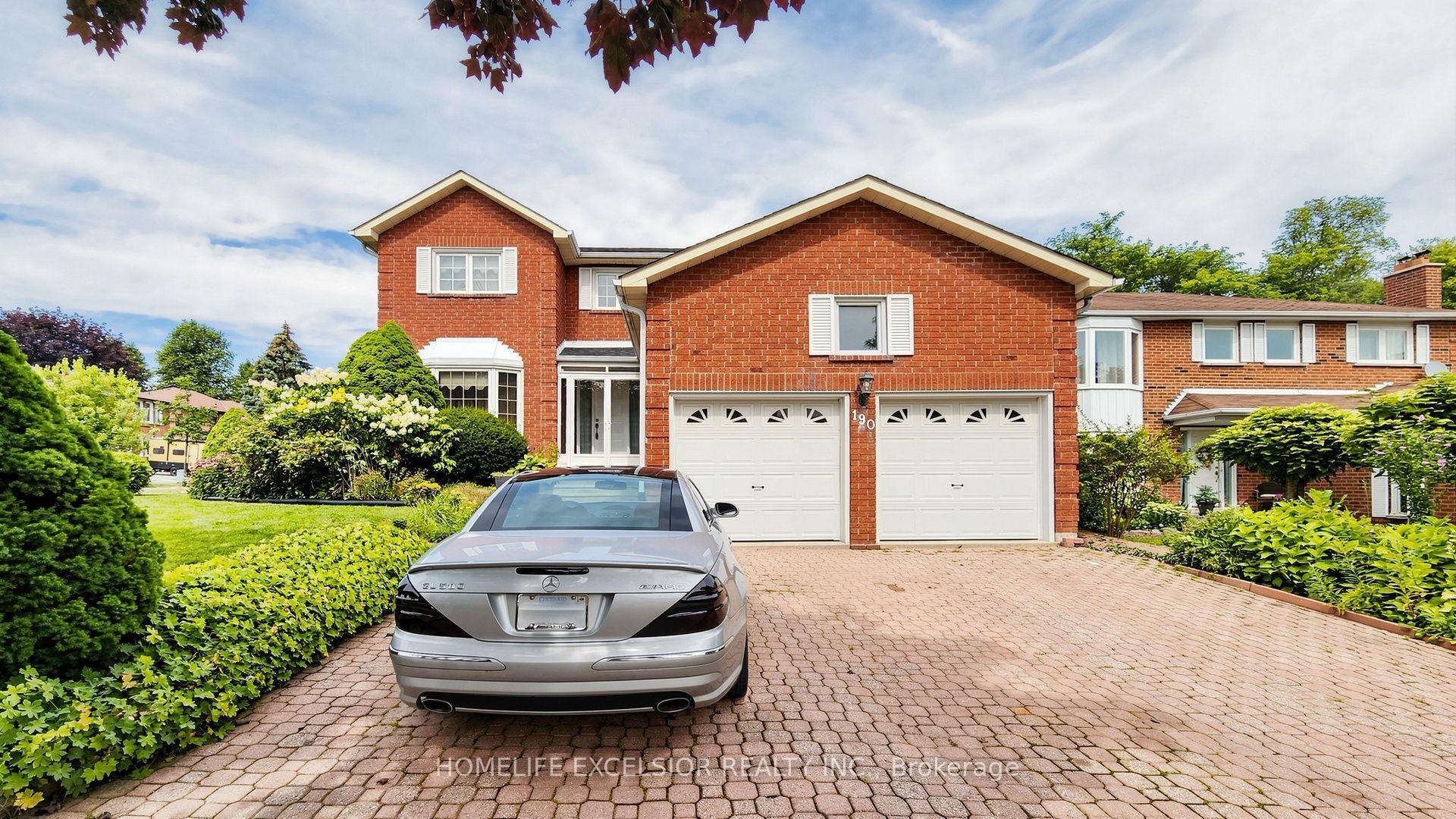 Front of 190 Raymerville Drive N