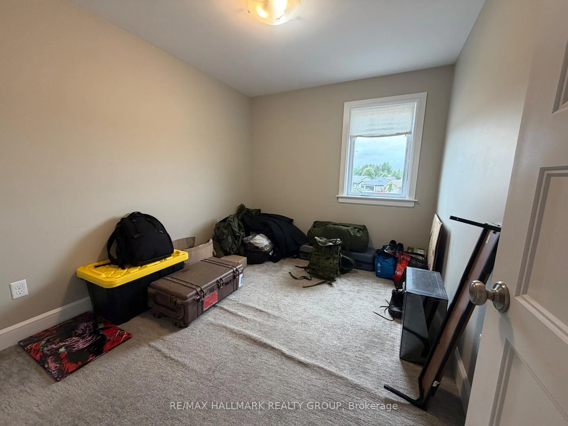 Photo 15 of 47 Chad Street, Petawawa, Petawawa — HOMEH