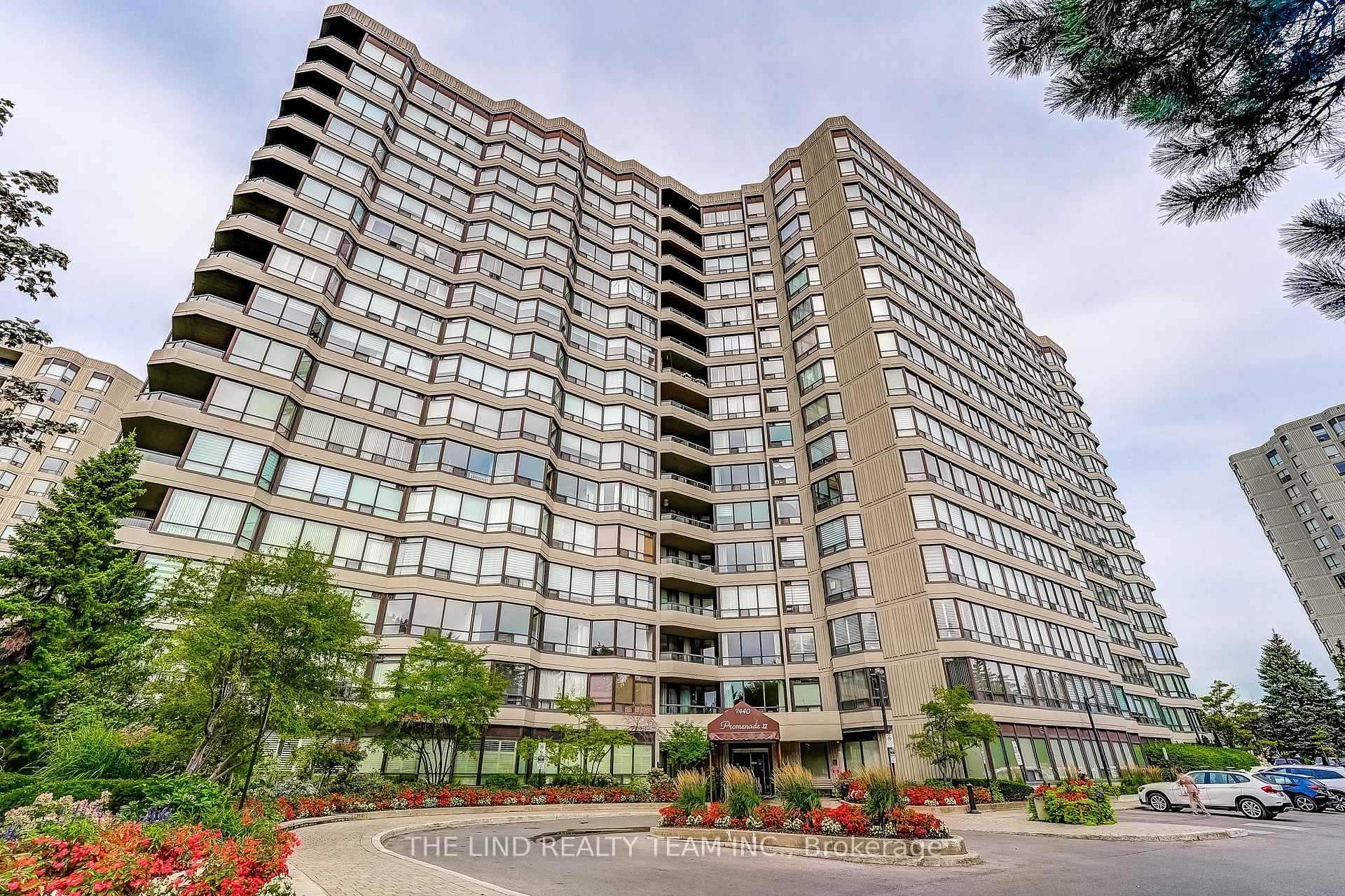 Photo 3 of Unit 1402, 7440 Bathurst Street, Vaughan, Brownridge — HOMEH