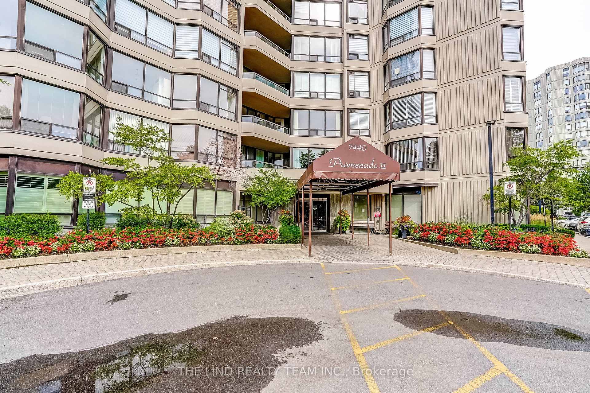 Photo 4 of Unit 1402, 7440 Bathurst Street, Vaughan, Brownridge — HOMEH