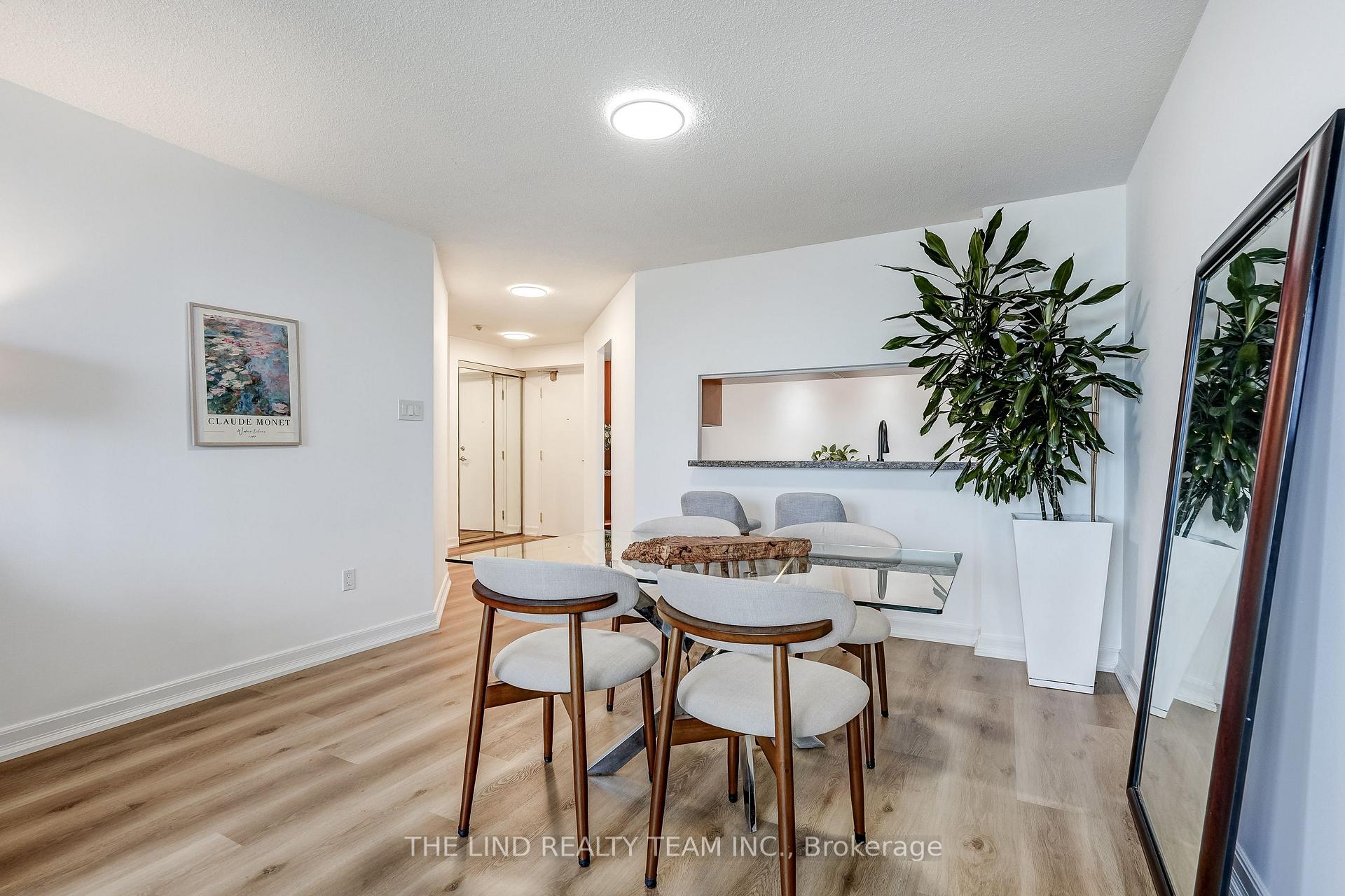 Photo 16 of Unit 1402, 7440 Bathurst Street, Vaughan, Brownridge — HOMEH