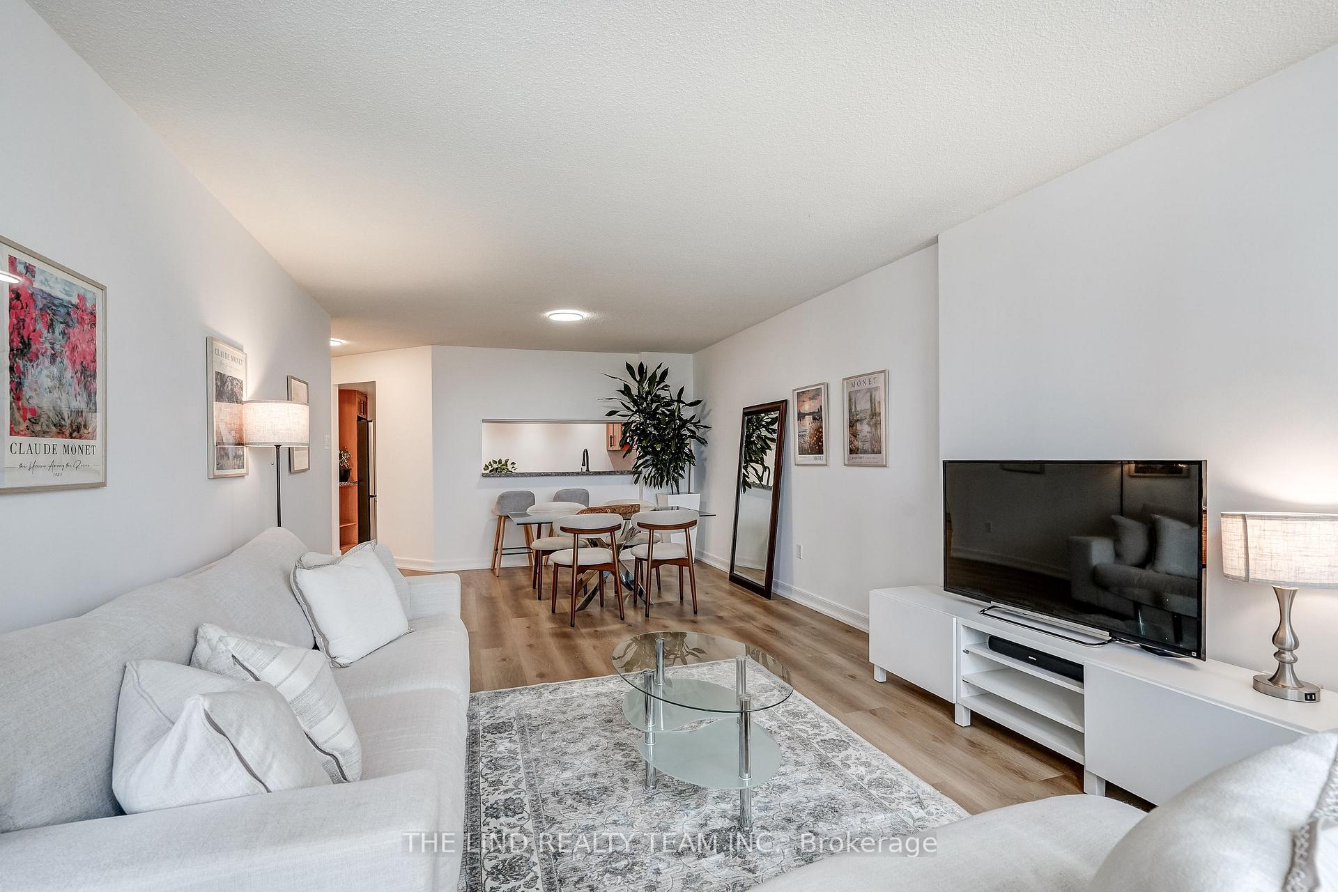 Photo 19 of Unit 1402, 7440 Bathurst Street, Vaughan, Brownridge — HOMEH