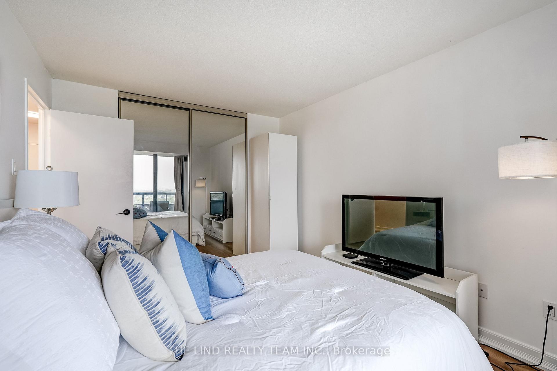 Photo 24 of Unit 1402, 7440 Bathurst Street, Vaughan, Brownridge — HOMEH
