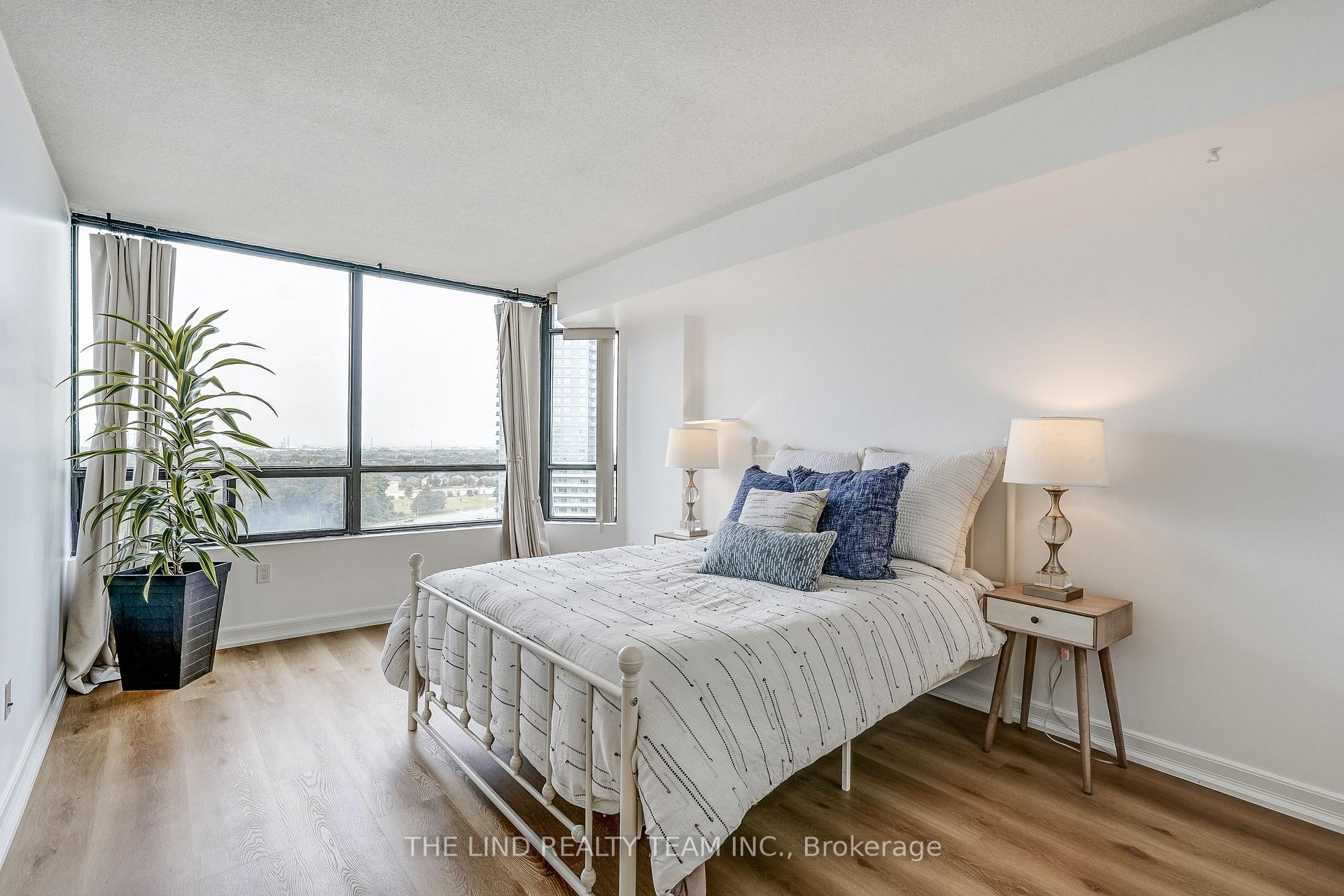 Photo 25 of Unit 1402, 7440 Bathurst Street, Vaughan, Brownridge — HOMEH