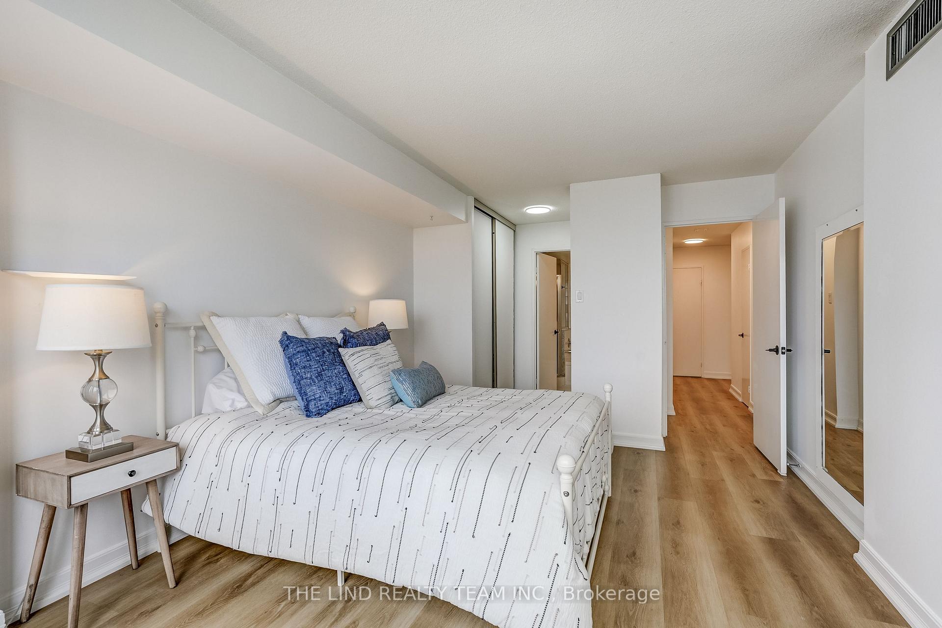 Photo 26 of Unit 1402, 7440 Bathurst Street, Vaughan, Brownridge — HOMEH