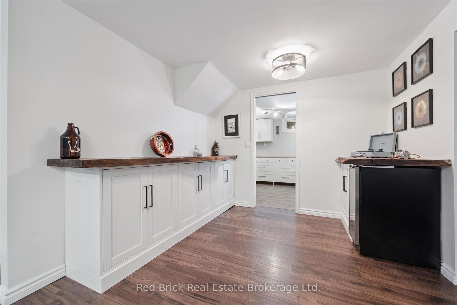 Photo 20 of 436 Willow Road, Guelph, Willow West/Sugarbush/West Acres — HOMEH