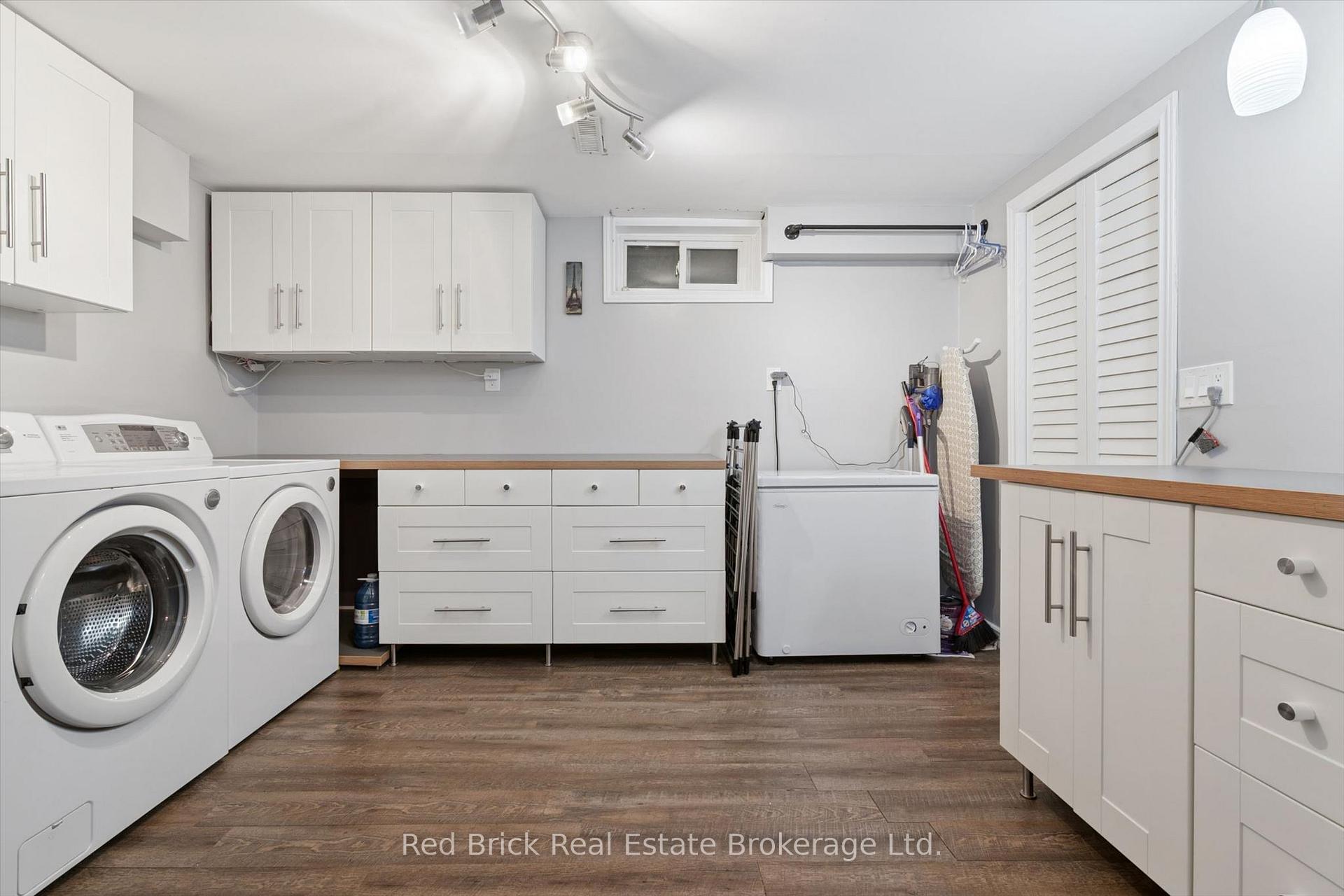 Photo 22 of 436 Willow Road, Guelph, Willow West/Sugarbush/West Acres — HOMEH