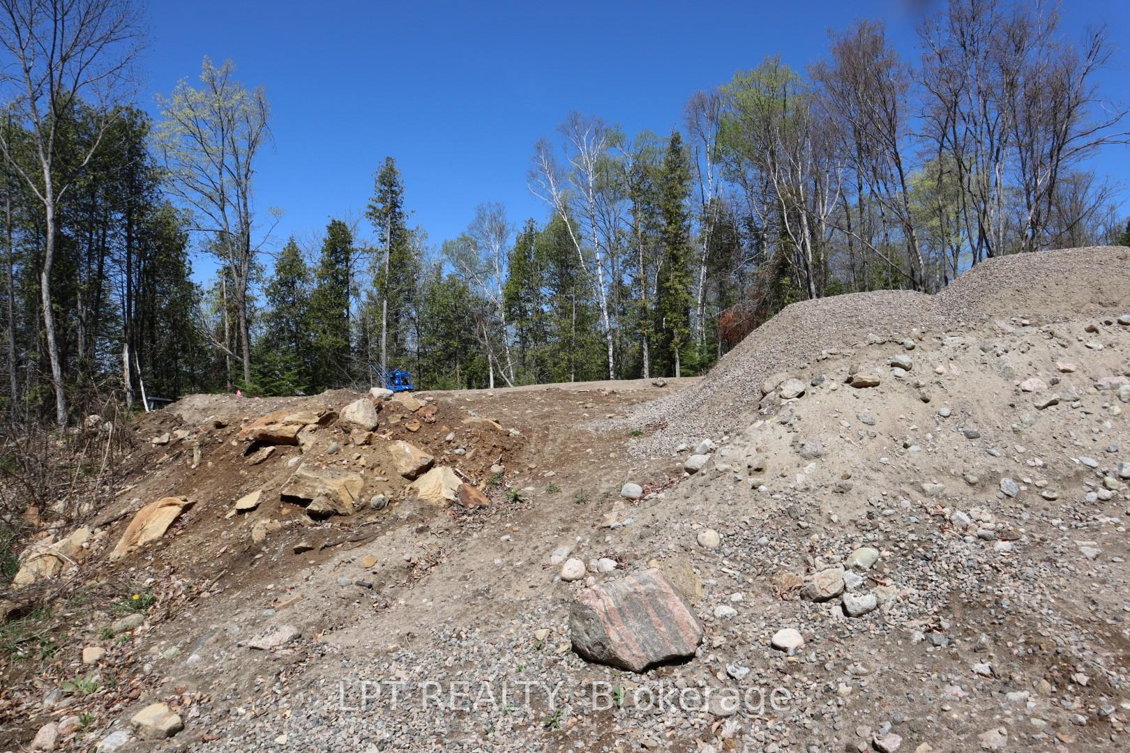 Photo 18 of 1827 Hybla Road, Hastings Highlands, Monteagle Ward — HOMEH