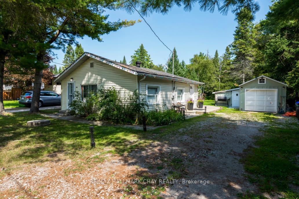 Photo of 3195 Cowan Avenue