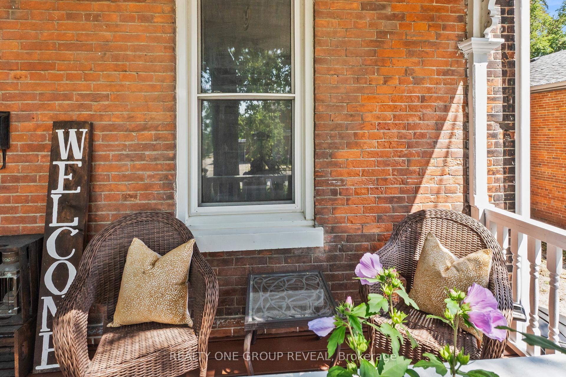 Photo 6 of 78 Queen Street, Clarington, Bowmanville — HOMEH