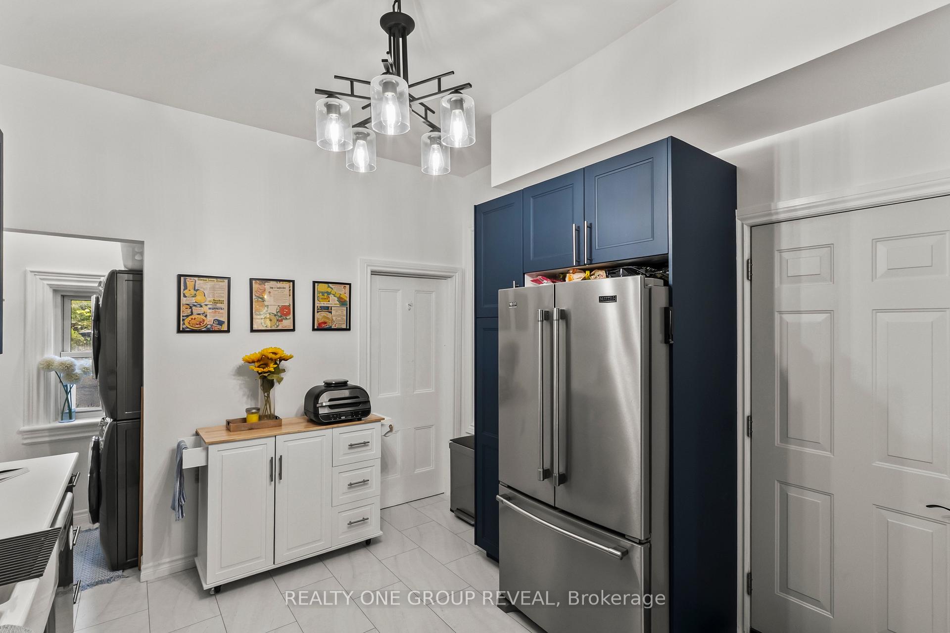 Photo 11 of 78 Queen Street, Clarington, Bowmanville — HOMEH