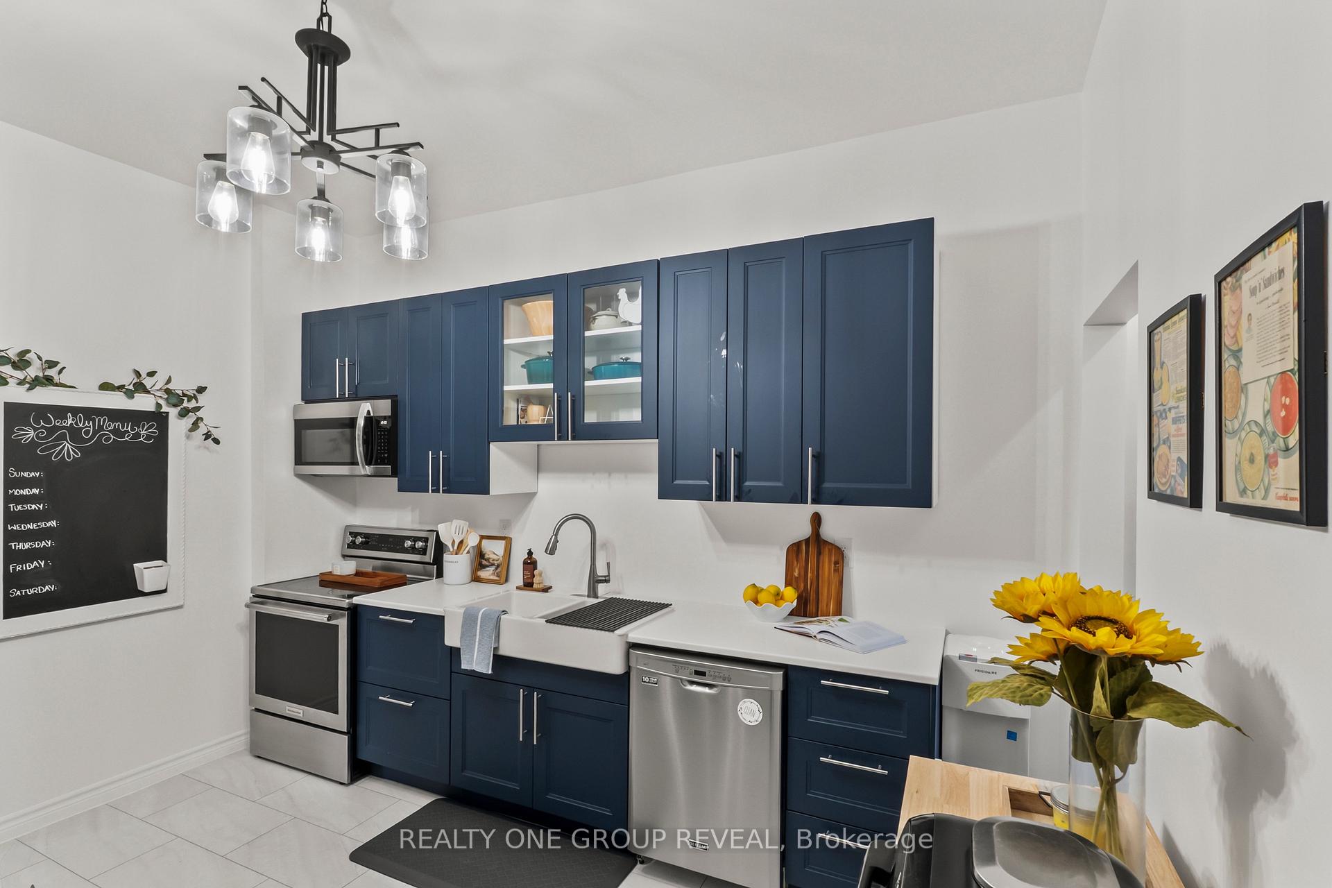 Photo 12 of 78 Queen Street, Clarington, Bowmanville — HOMEH