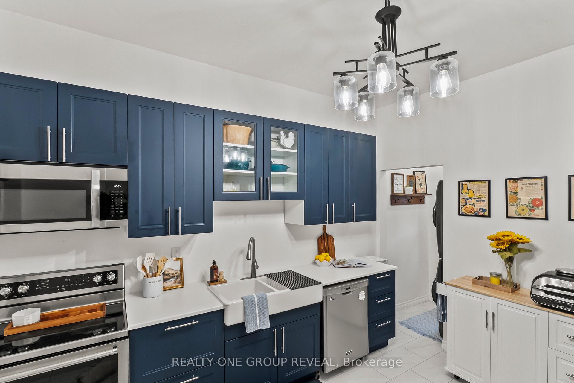 Photo 13 of 78 Queen Street, Clarington, Bowmanville — HOMEH