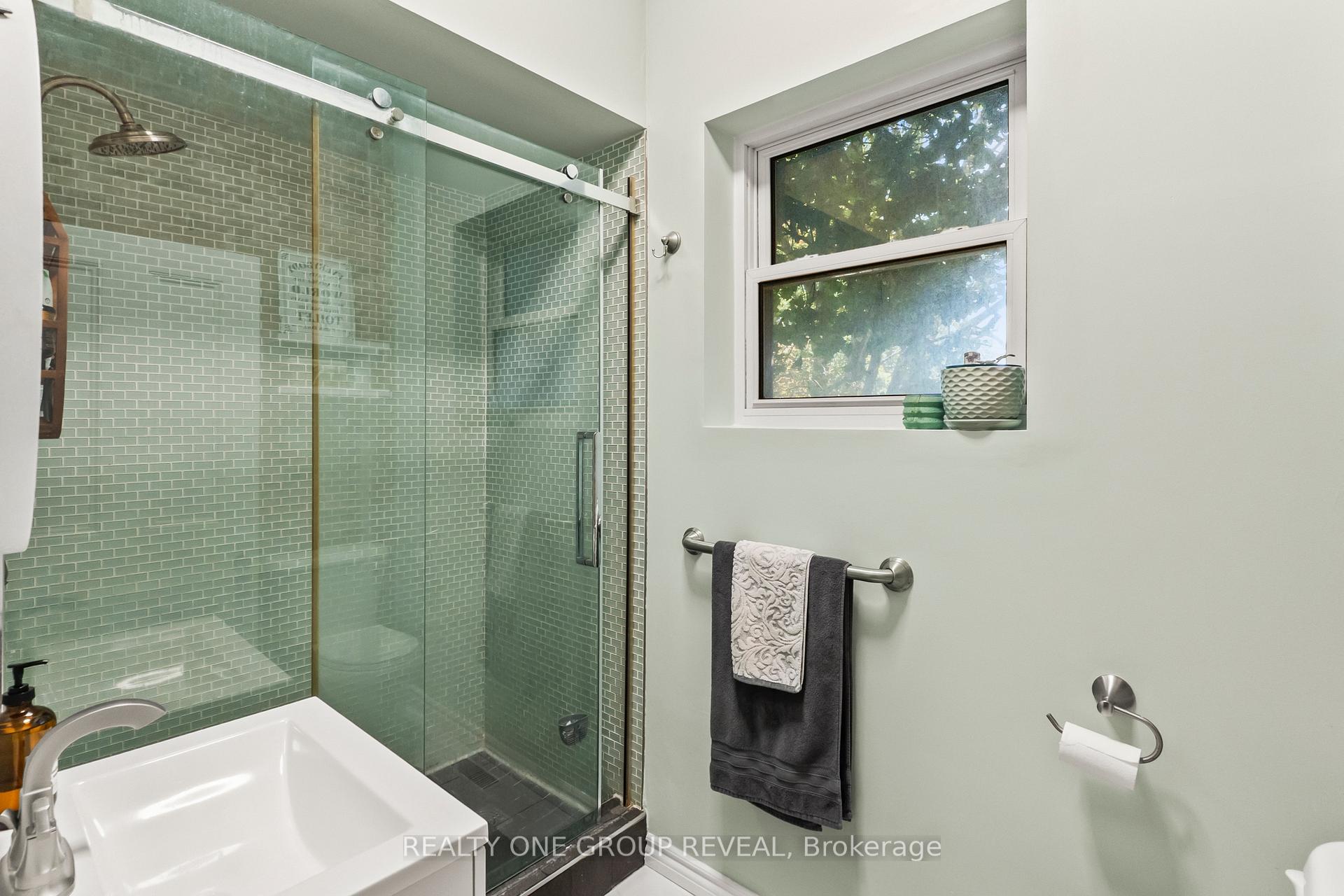 Photo 30 of 78 Queen Street, Clarington, Bowmanville — HOMEH
