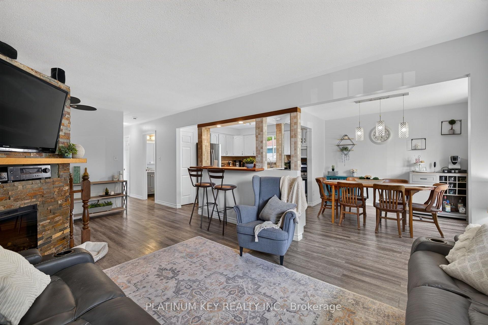 Photo 10 of 208 Southfield Drive, Strathroy-Caradoc, SW — HOMEH