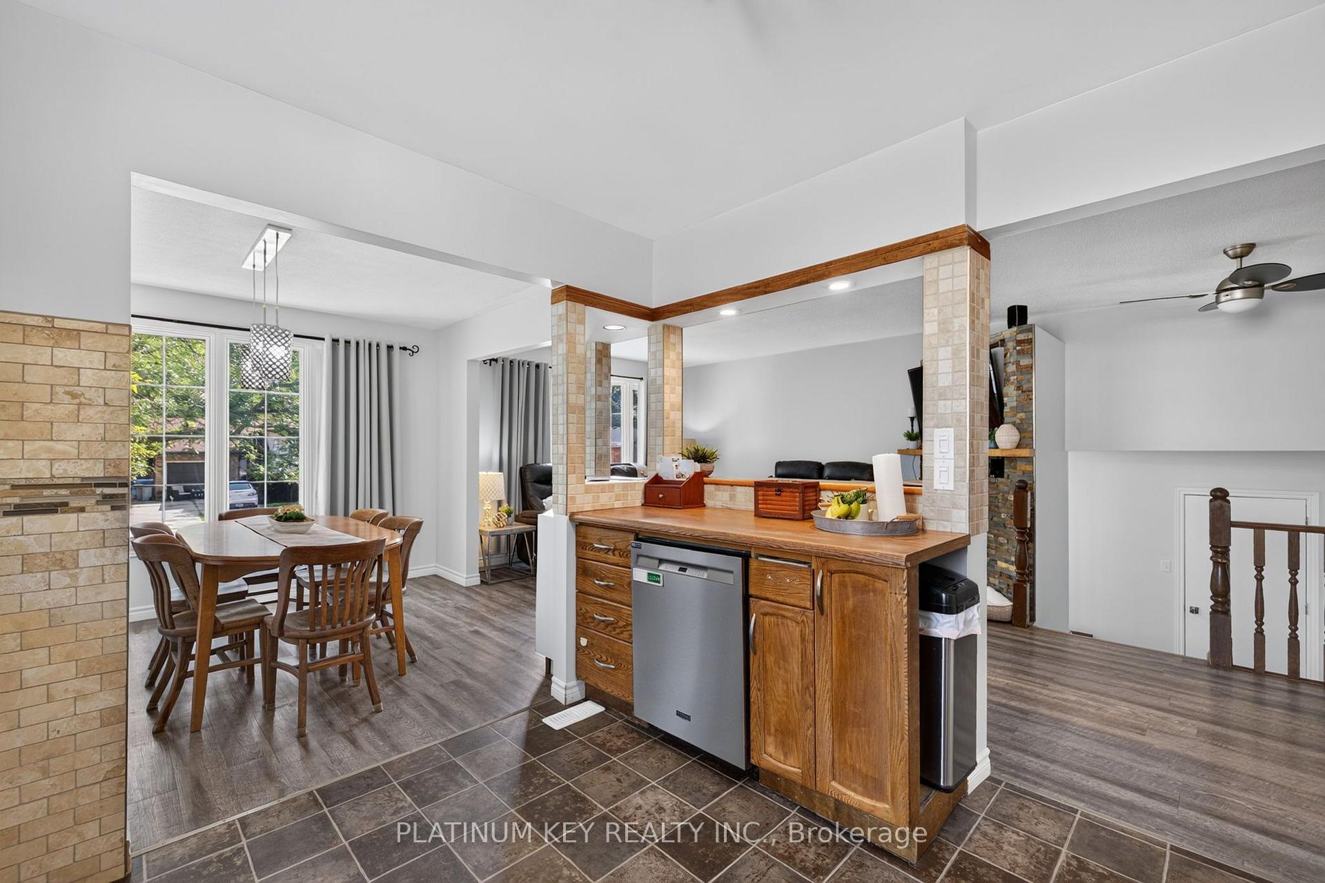 Photo 16 of 208 Southfield Drive, Strathroy-Caradoc, SW — HOMEH