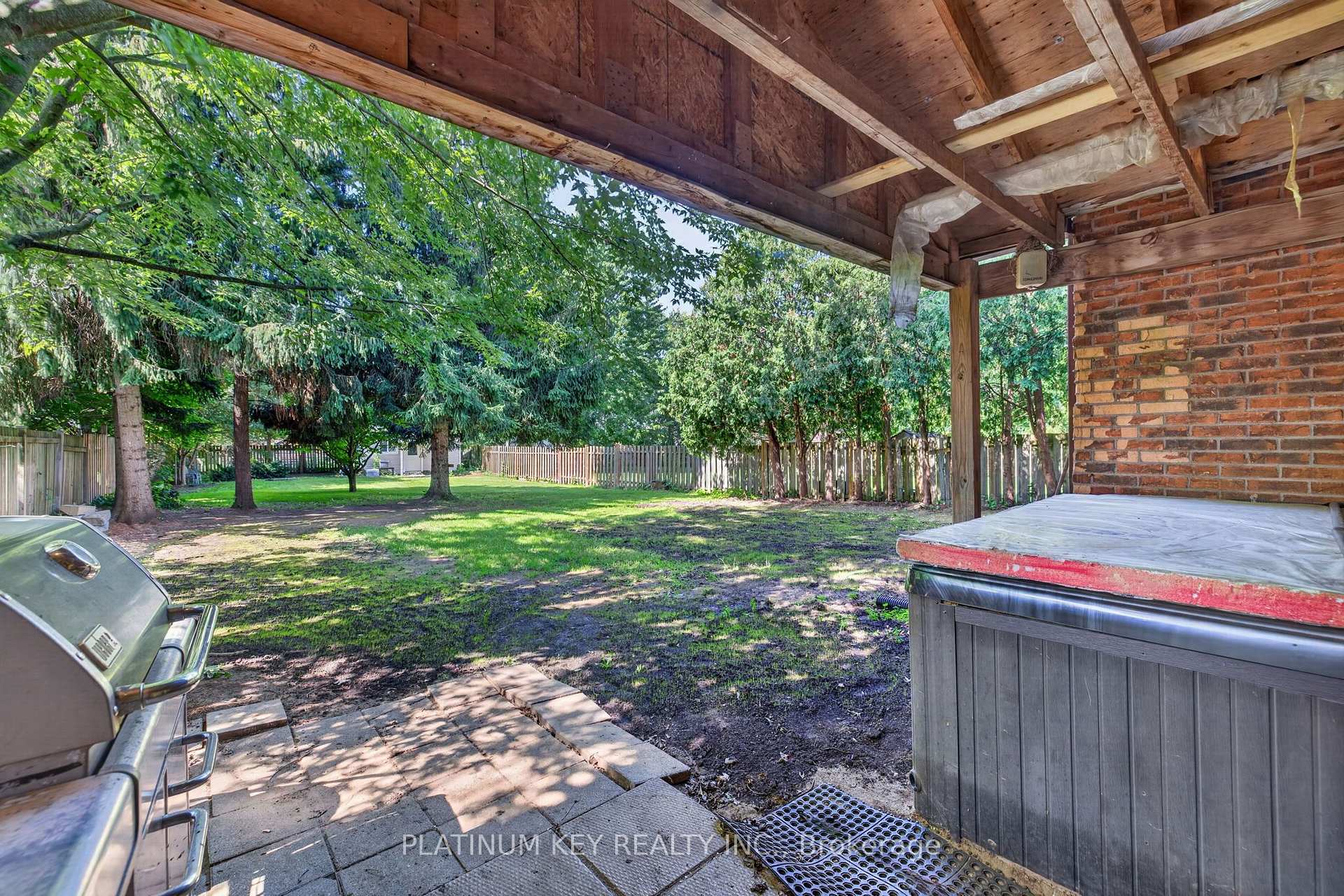 Photo 39 of 208 Southfield Drive, Strathroy-Caradoc, SW — HOMEH