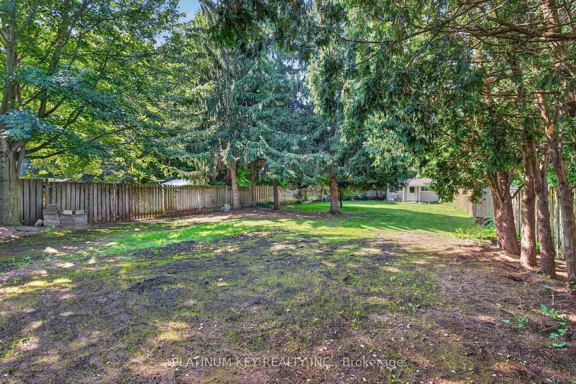 Photo 41 of 208 Southfield Drive, Strathroy-Caradoc, SW — HOMEH