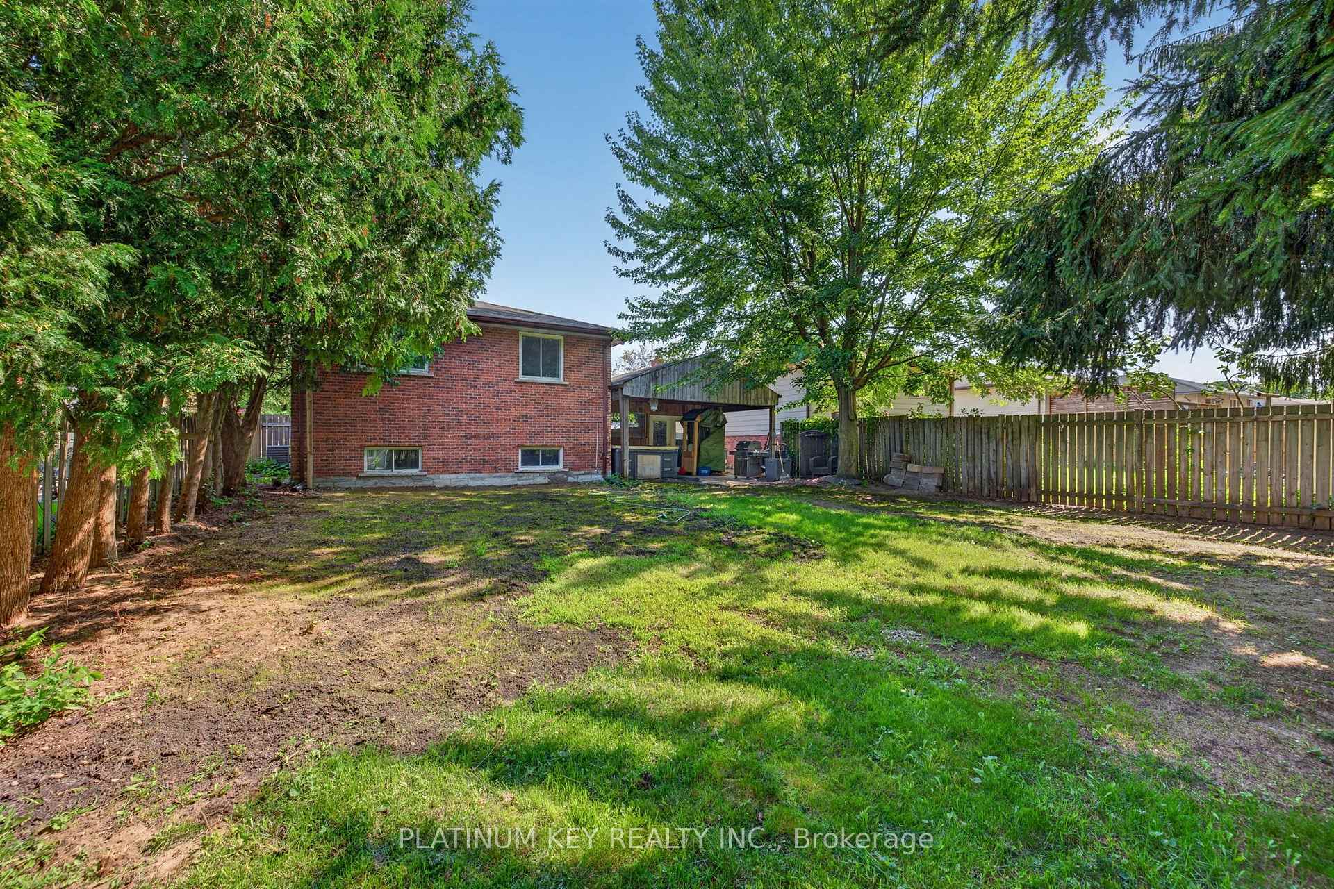 Photo 42 of 208 Southfield Drive, Strathroy-Caradoc, SW — HOMEH