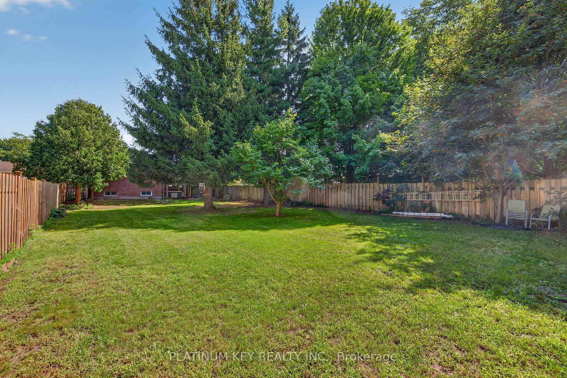 Photo 44 of 208 Southfield Drive, Strathroy-Caradoc, SW — HOMEH