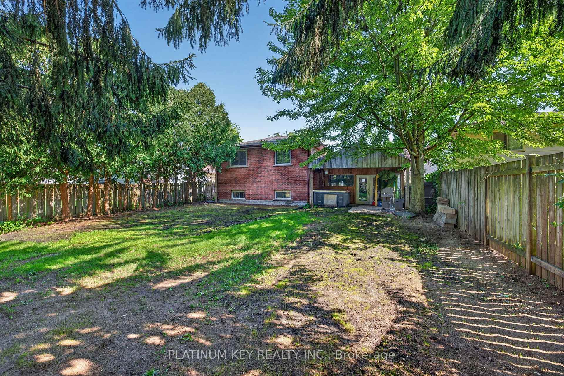 Photo 47 of 208 Southfield Drive, Strathroy-Caradoc, SW — HOMEH