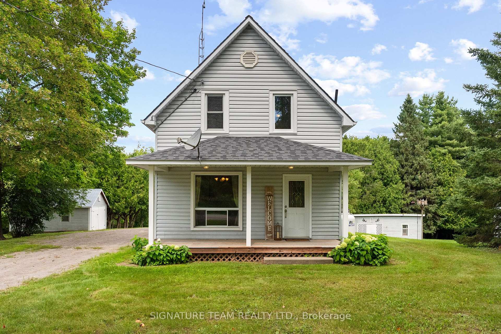 Photo of 1208 Augsburg Road N