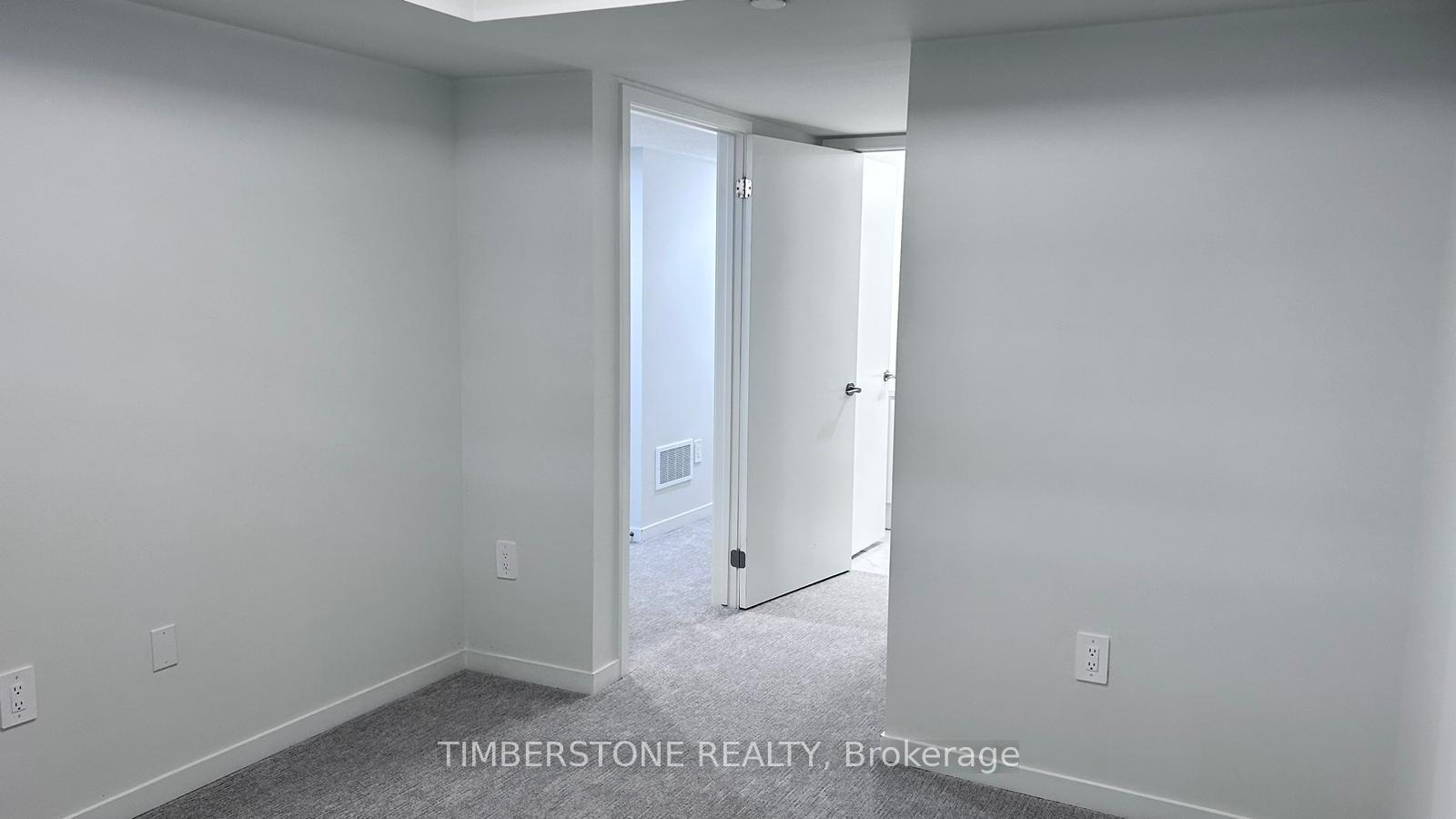 Photo 10 of Unit 40, 21 Honeycrisp Crescent, Vaughan, Vaughan Corporate Centre — HOMEH