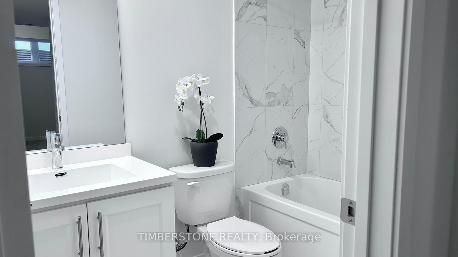 Photo 13 of Unit 40, 21 Honeycrisp Crescent, Vaughan, Vaughan Corporate Centre — HOMEH
