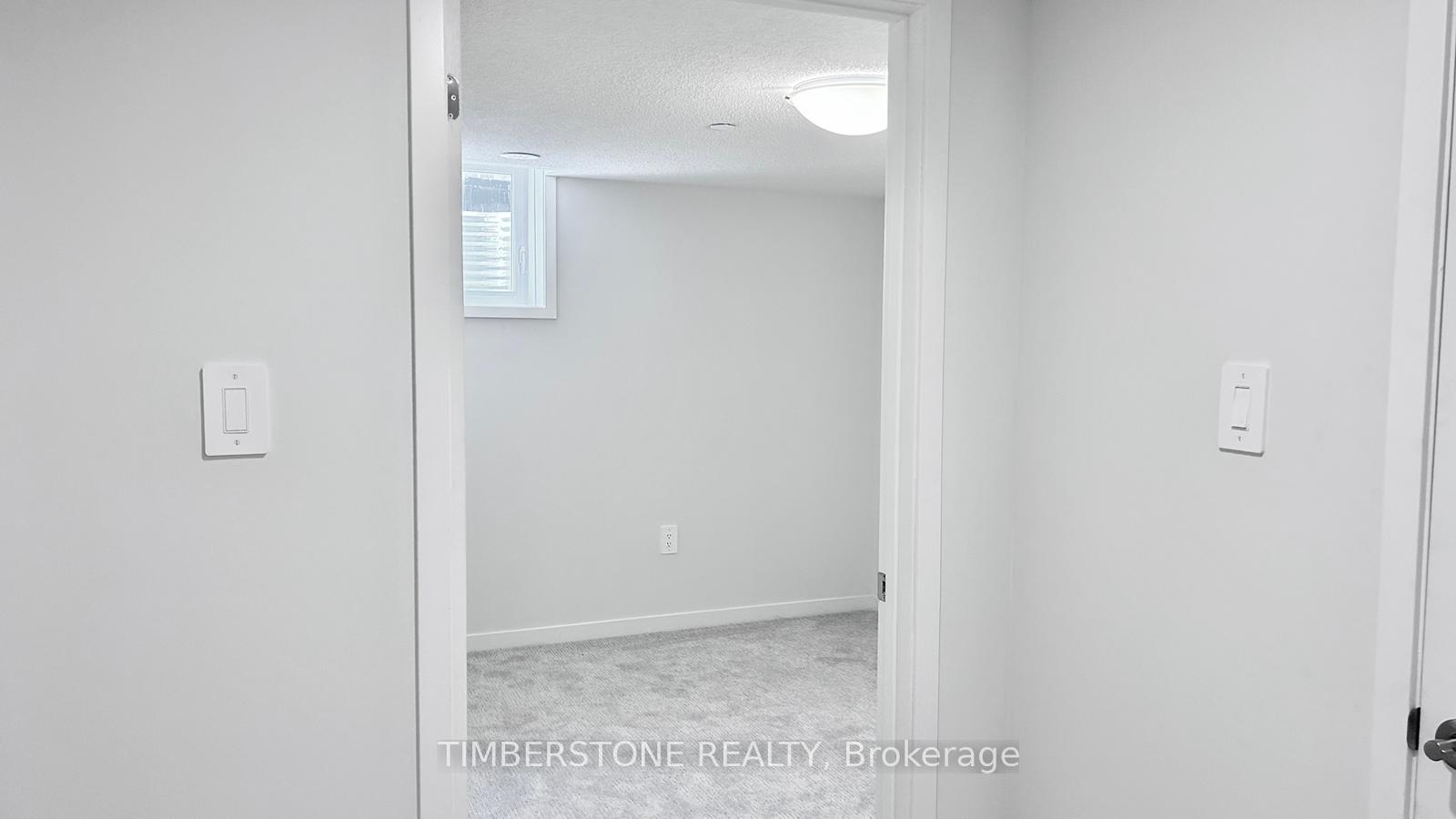 Photo 14 of Unit 40, 21 Honeycrisp Crescent, Vaughan, Vaughan Corporate Centre — HOMEH