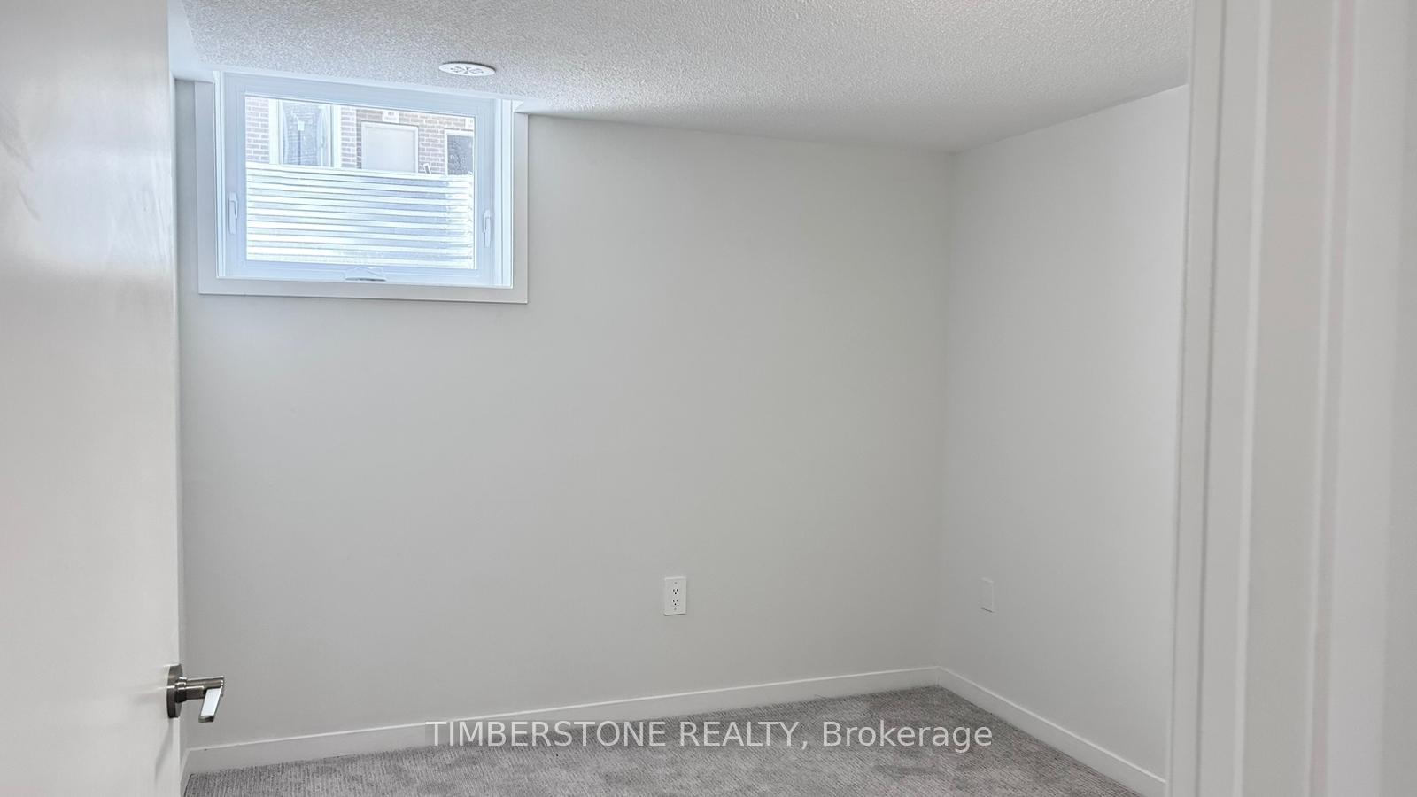 Photo 15 of Unit 40, 21 Honeycrisp Crescent, Vaughan, Vaughan Corporate Centre — HOMEH