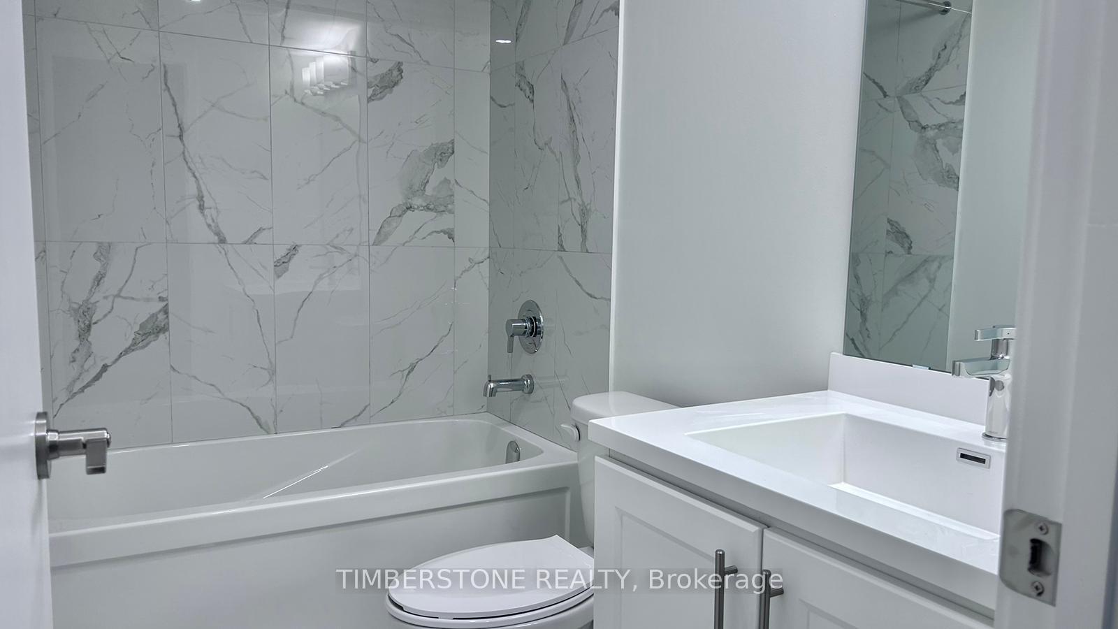 Photo 16 of Unit 40, 21 Honeycrisp Crescent, Vaughan, Vaughan Corporate Centre — HOMEH