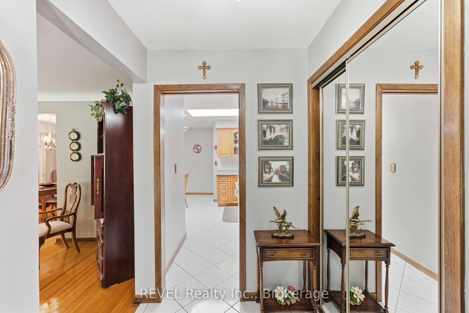 Photo 7 of 36 Ramsey Street, St. Catharines, Lakeport — HOMEH