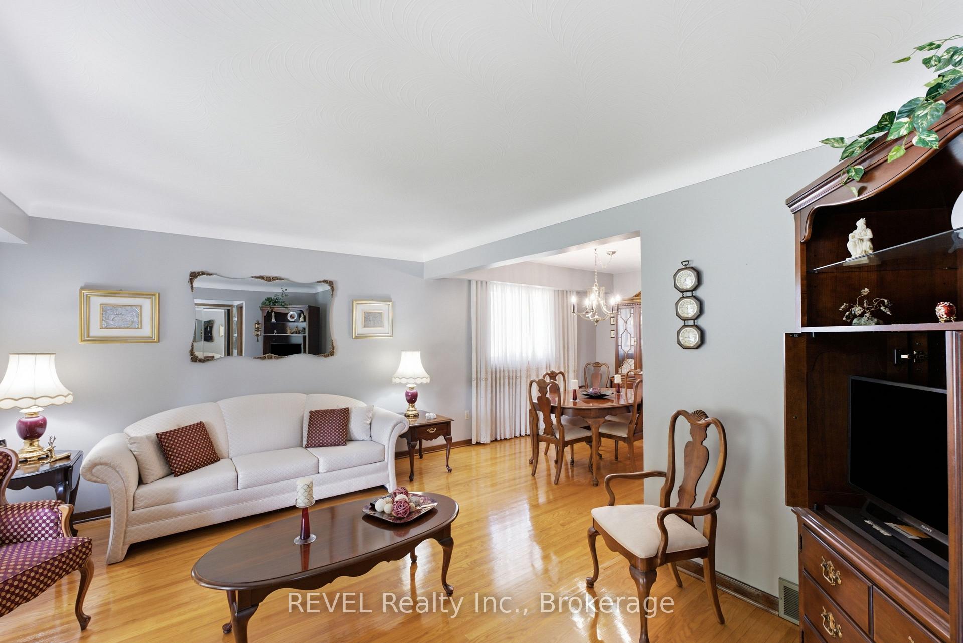 Photo 8 of 36 Ramsey Street, St. Catharines, Lakeport — HOMEH
