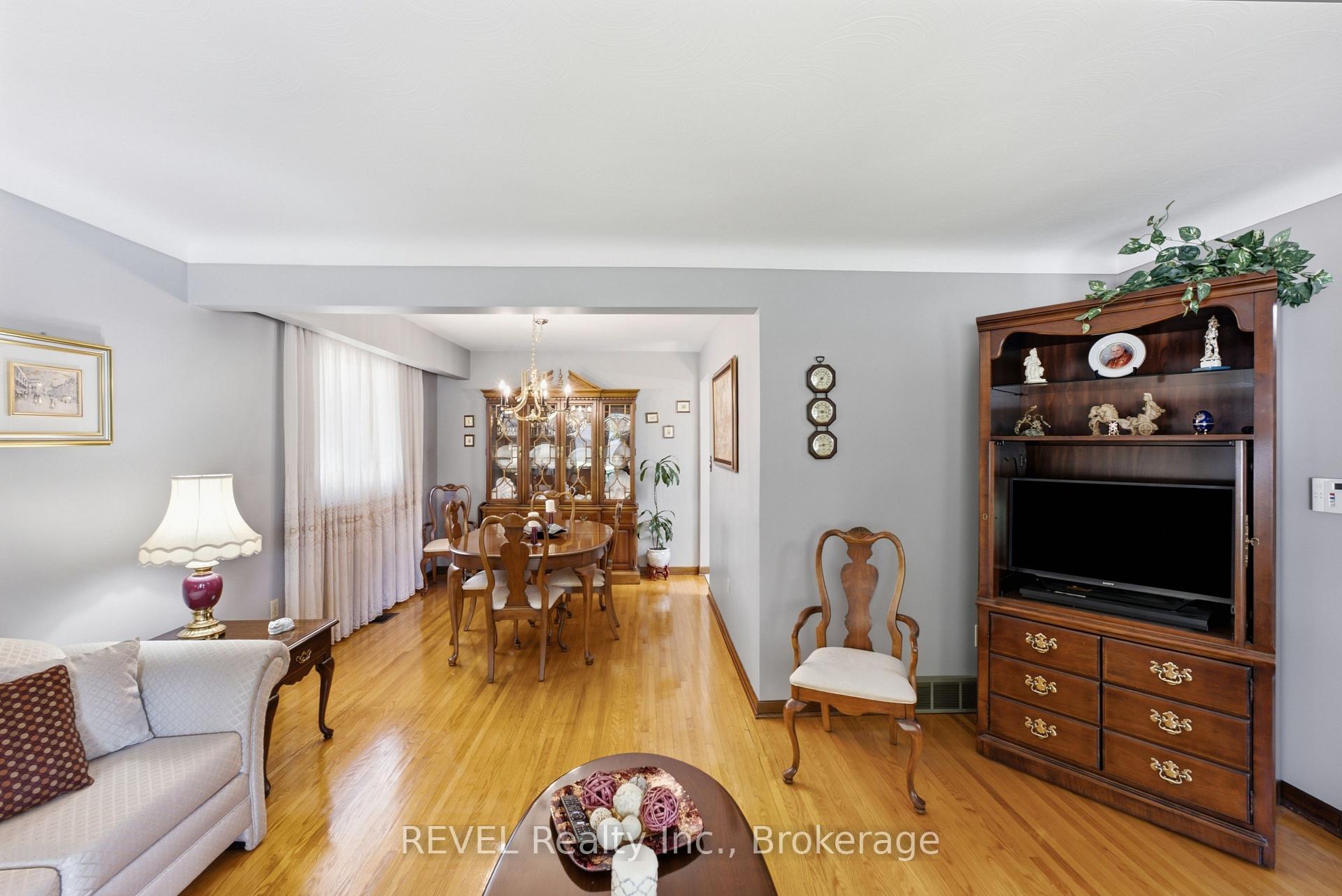 Photo 9 of 36 Ramsey Street, St. Catharines, Lakeport — HOMEH