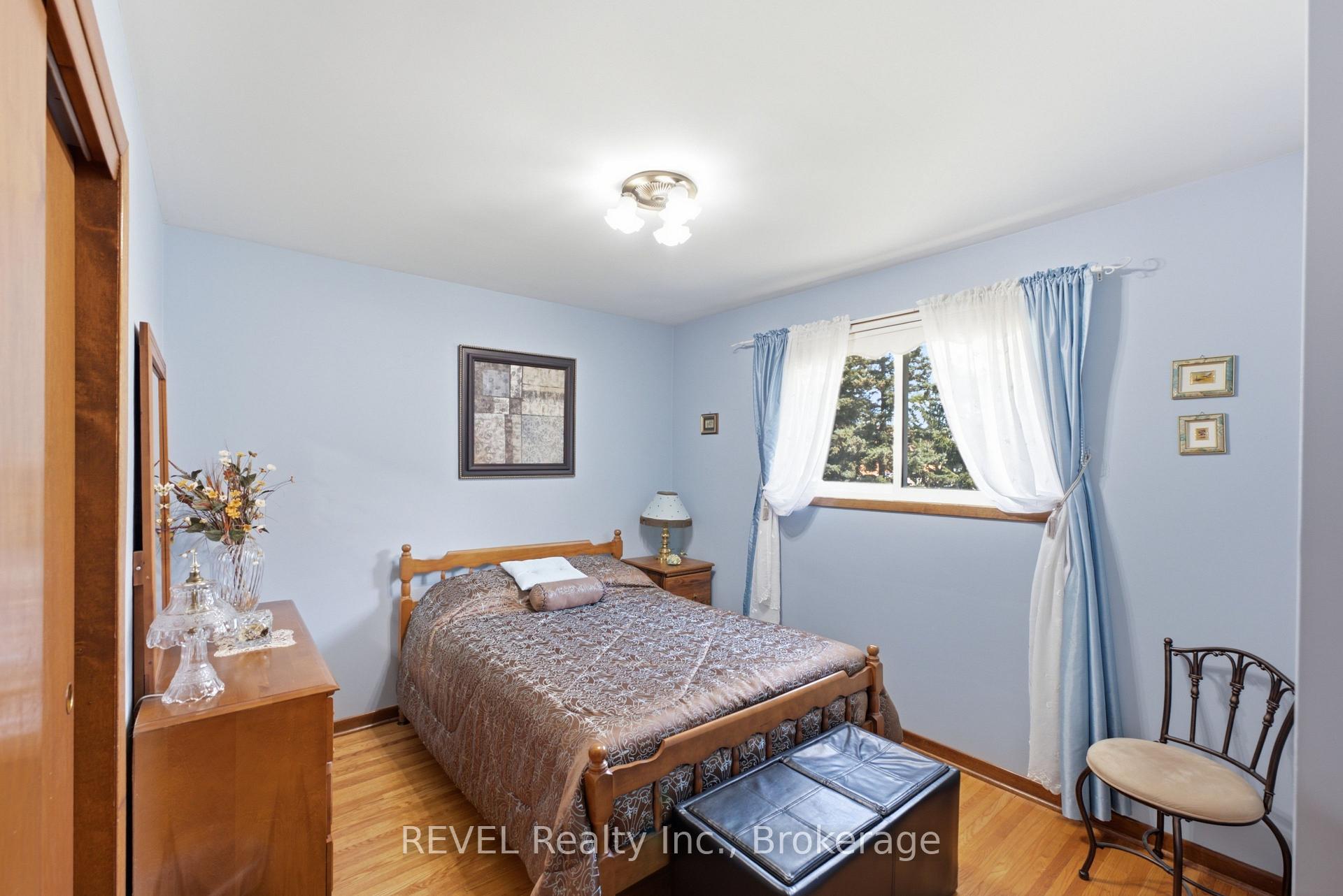 Photo 21 of 36 Ramsey Street, St. Catharines, Lakeport — HOMEH