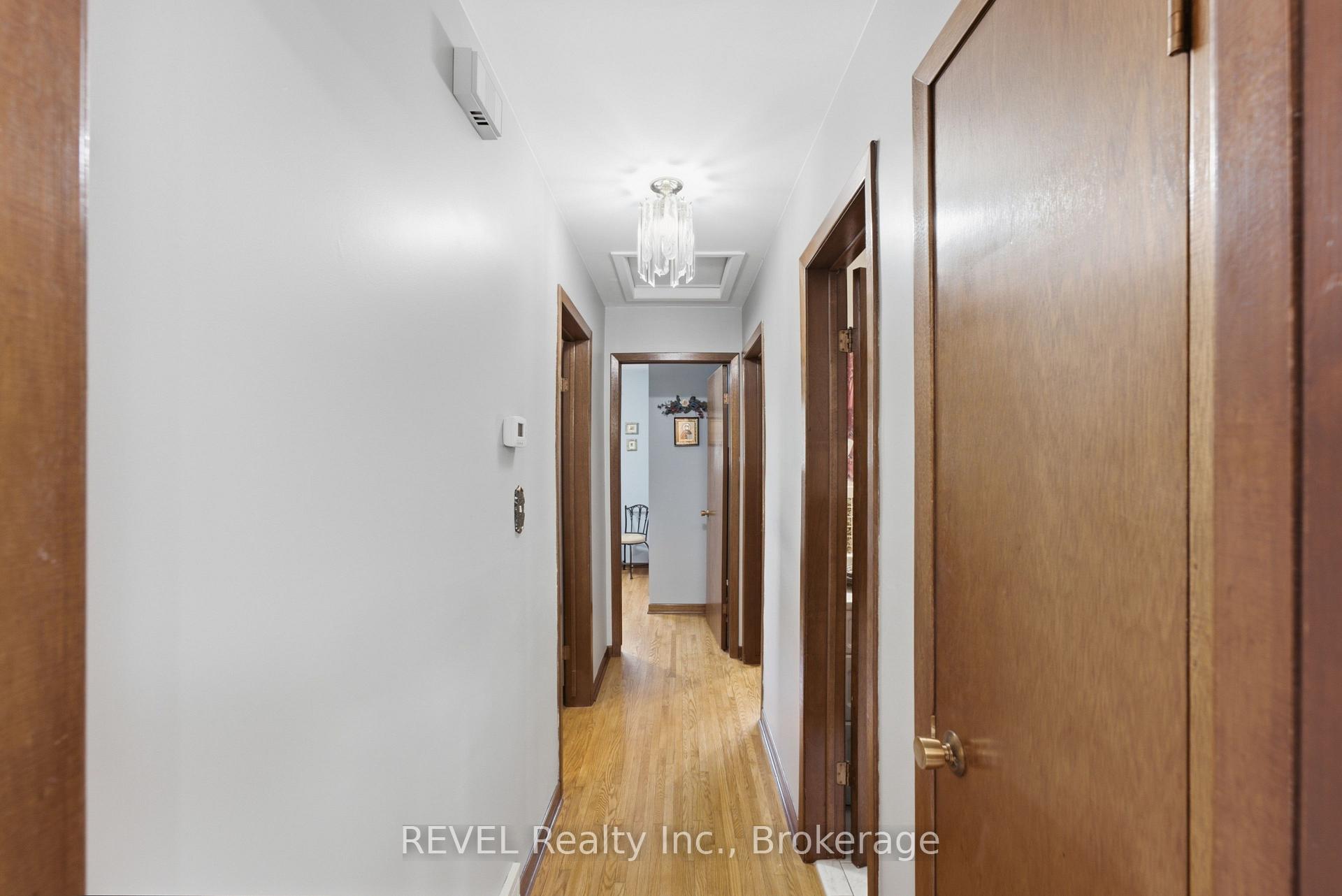 Photo 23 of 36 Ramsey Street, St. Catharines, Lakeport — HOMEH