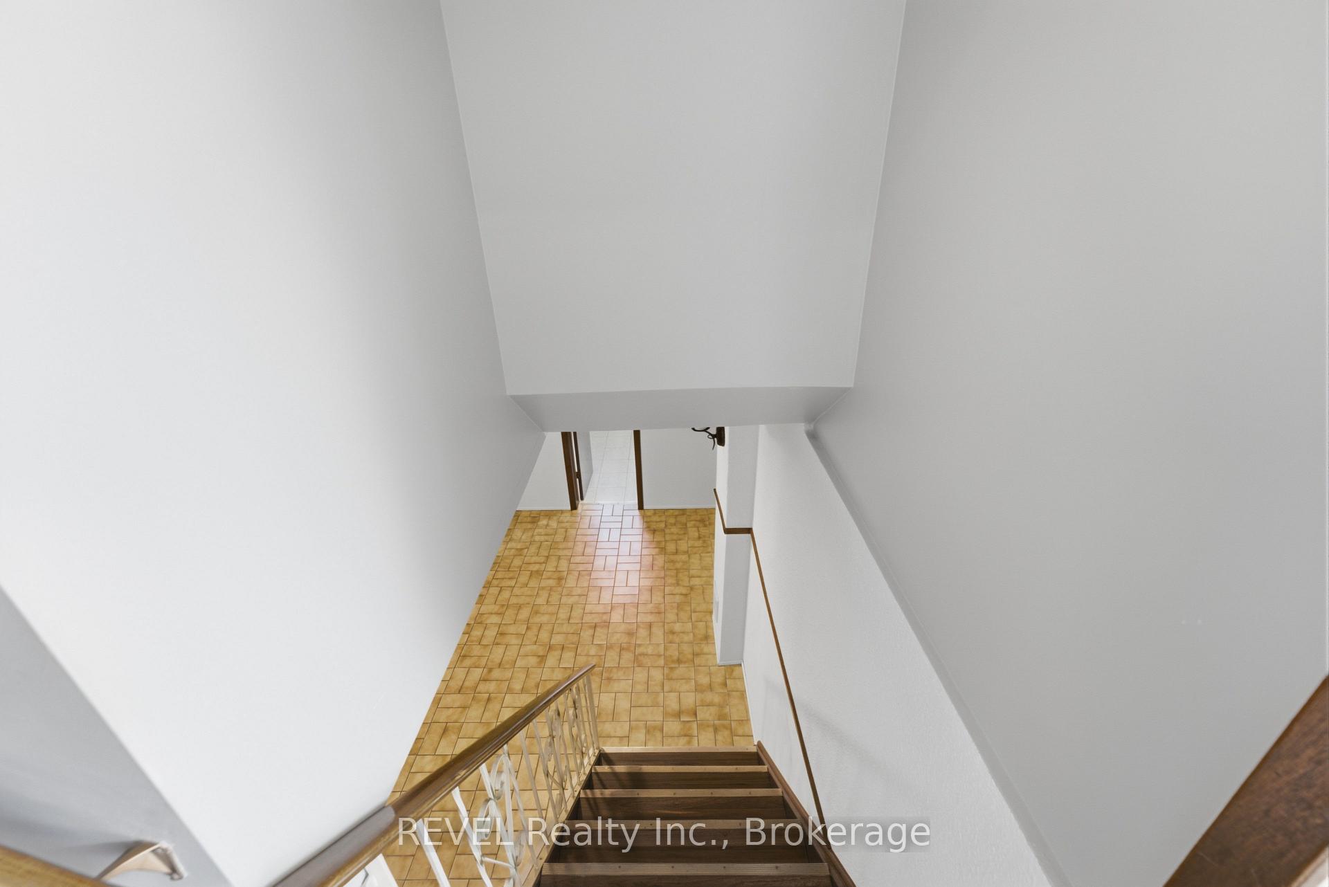 Photo 25 of 36 Ramsey Street, St. Catharines, Lakeport — HOMEH