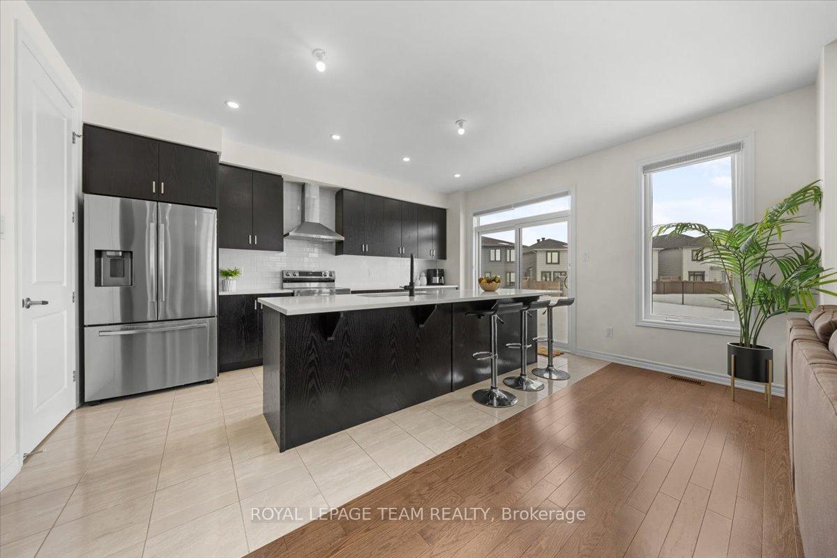 Photo 7 of 290 Turnbuckle Crescent, Ottawa, Barrhaven - Half Moon Bay — HOMEH
