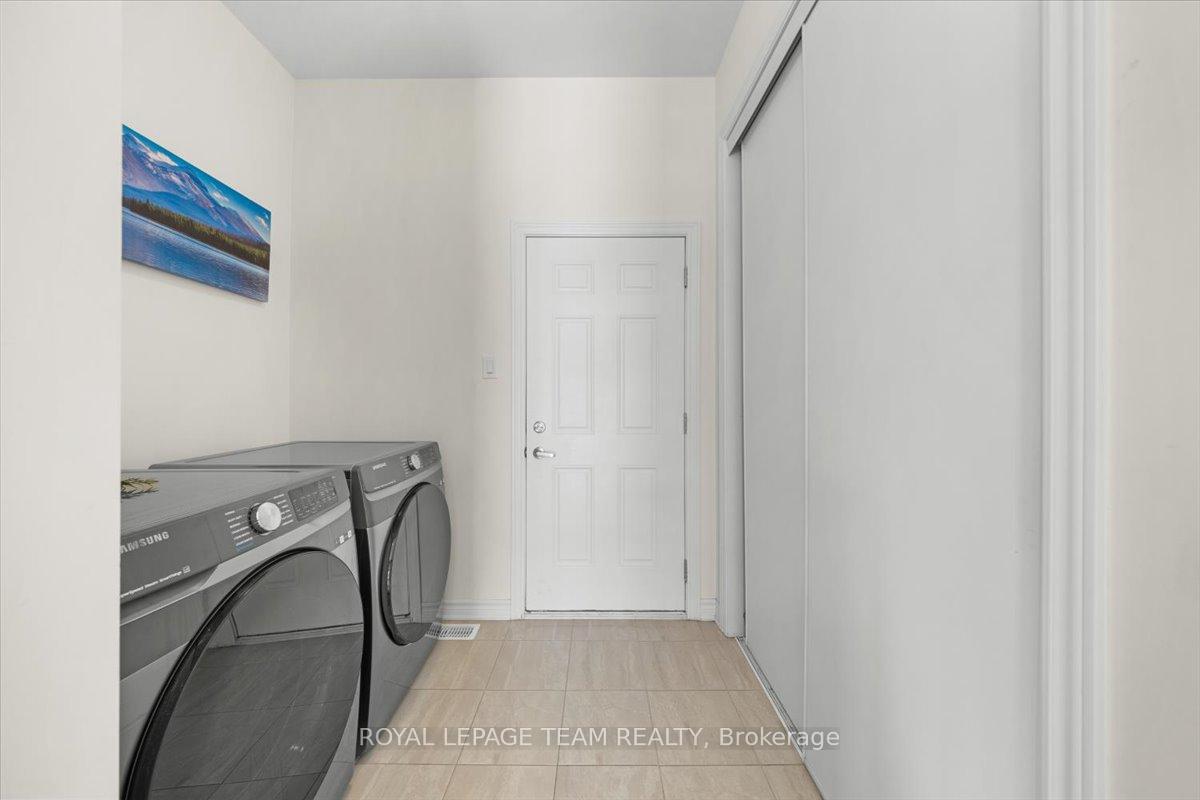 Photo 13 of 290 Turnbuckle Crescent, Ottawa, Barrhaven - Half Moon Bay — HOMEH