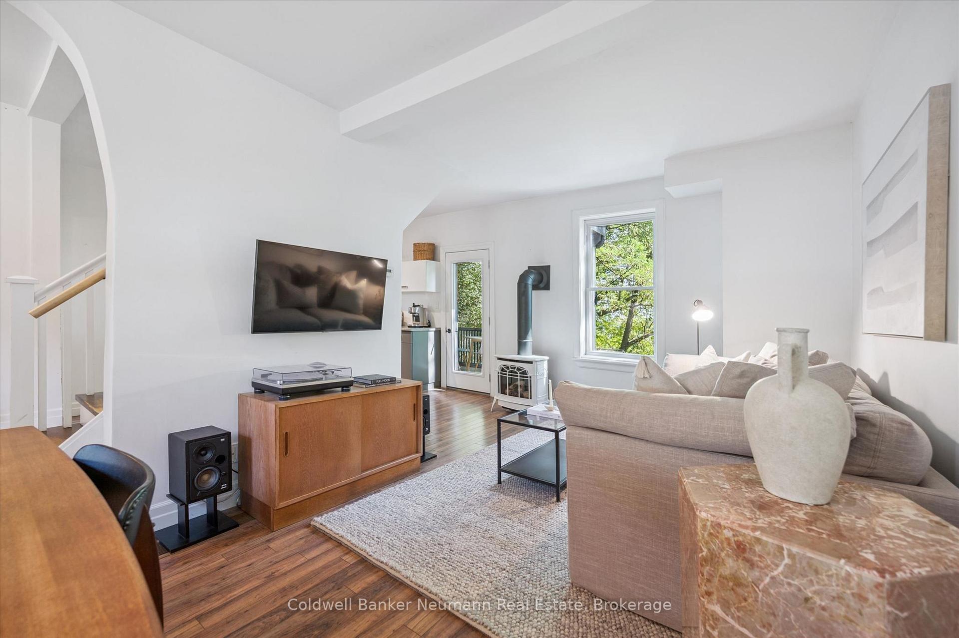 Photo 5 of 67 Grove Street, Guelph, St. George's — HOMEH