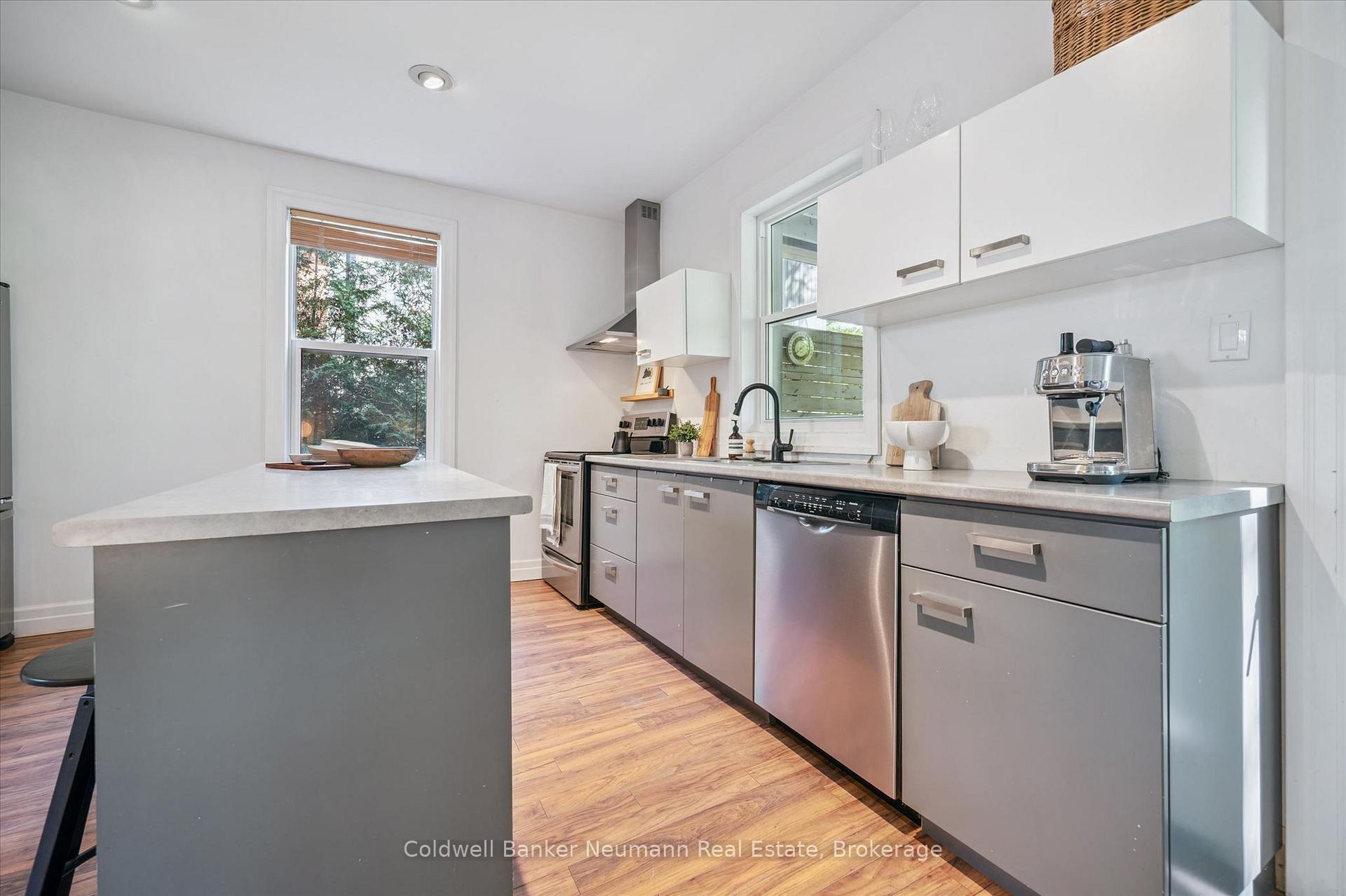 Photo 10 of 67 Grove Street, Guelph, St. George's — HOMEH