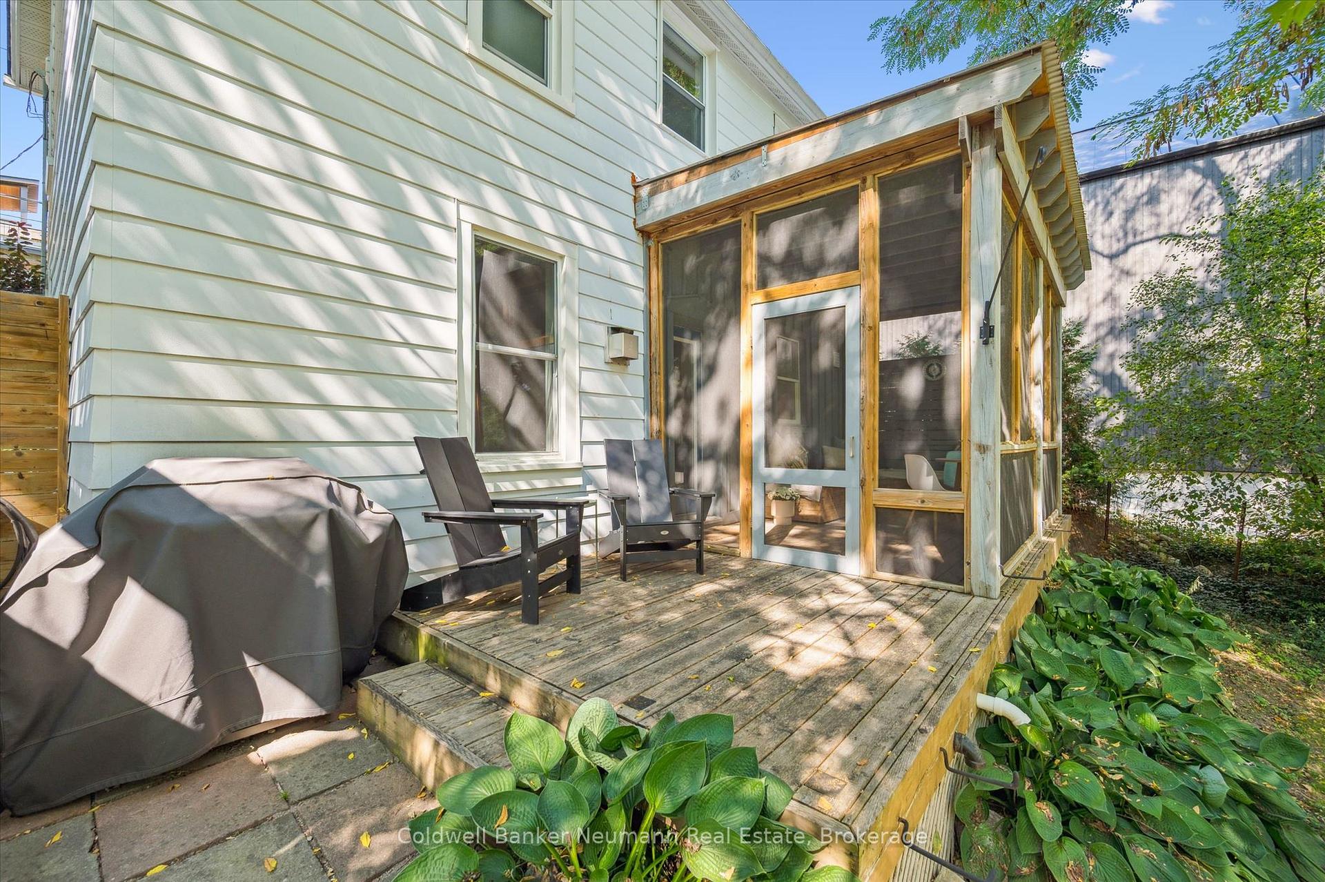Photo 28 of 67 Grove Street, Guelph, St. George's — HOMEH