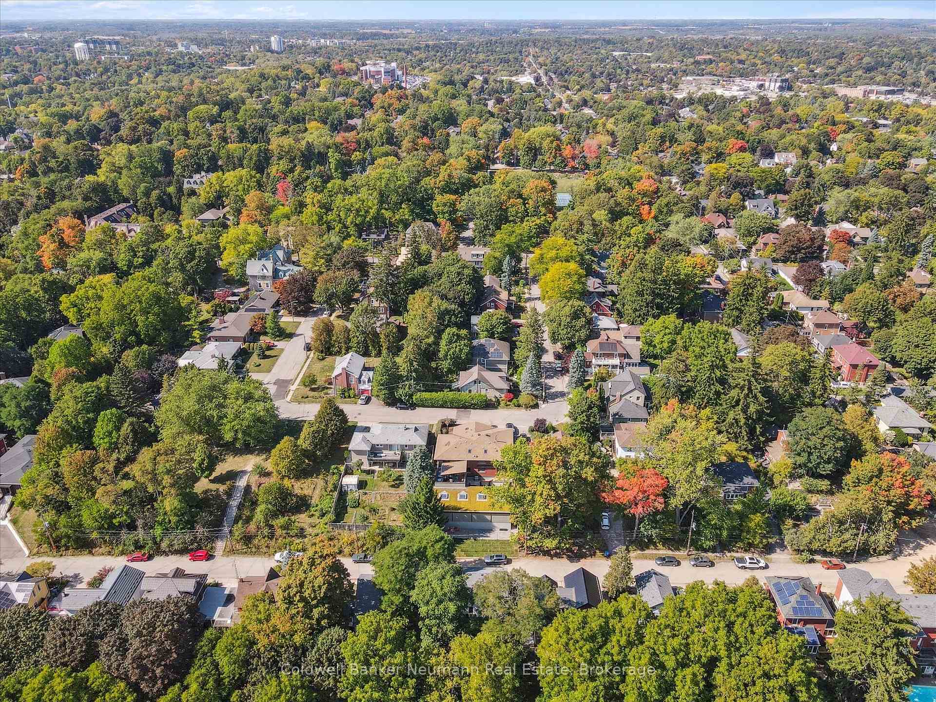 Photo 37 of 67 Grove Street, Guelph, St. George's — HOMEH