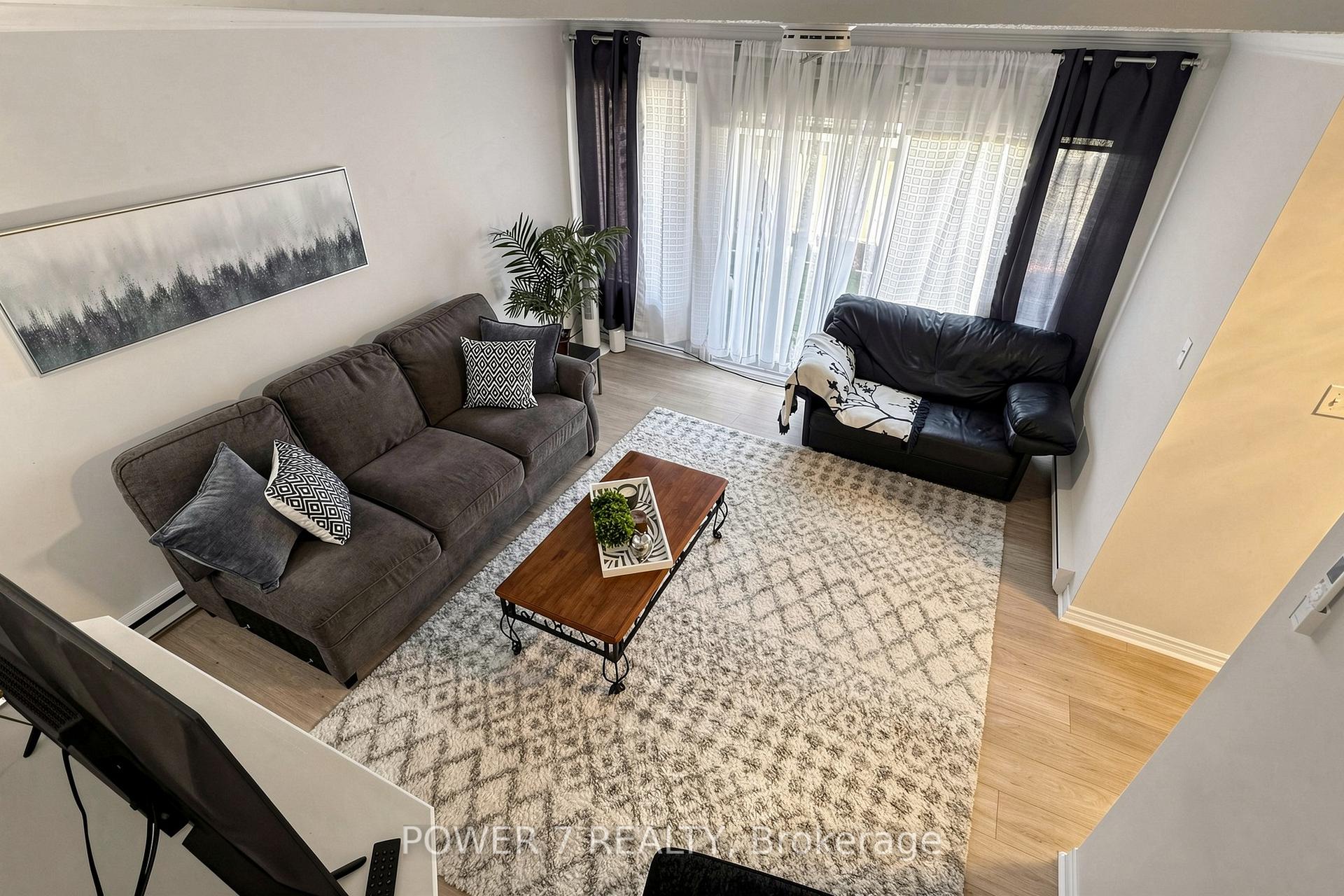 Photo 10 of Unit 146, 311 Milestone Crescent, Aurora, Aurora Village — HOMEH