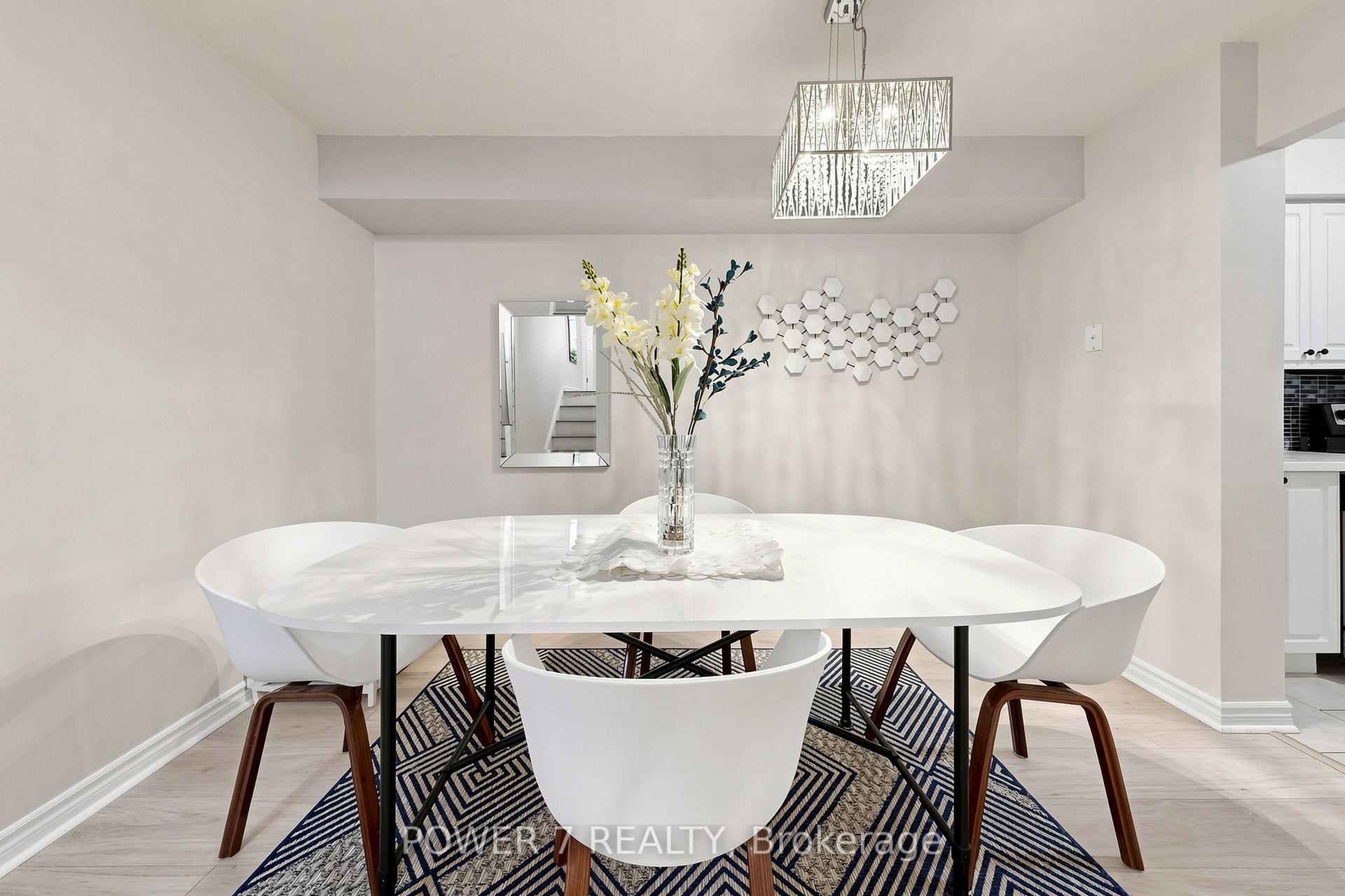 Photo 12 of Unit 146, 311 Milestone Crescent, Aurora, Aurora Village — HOMEH