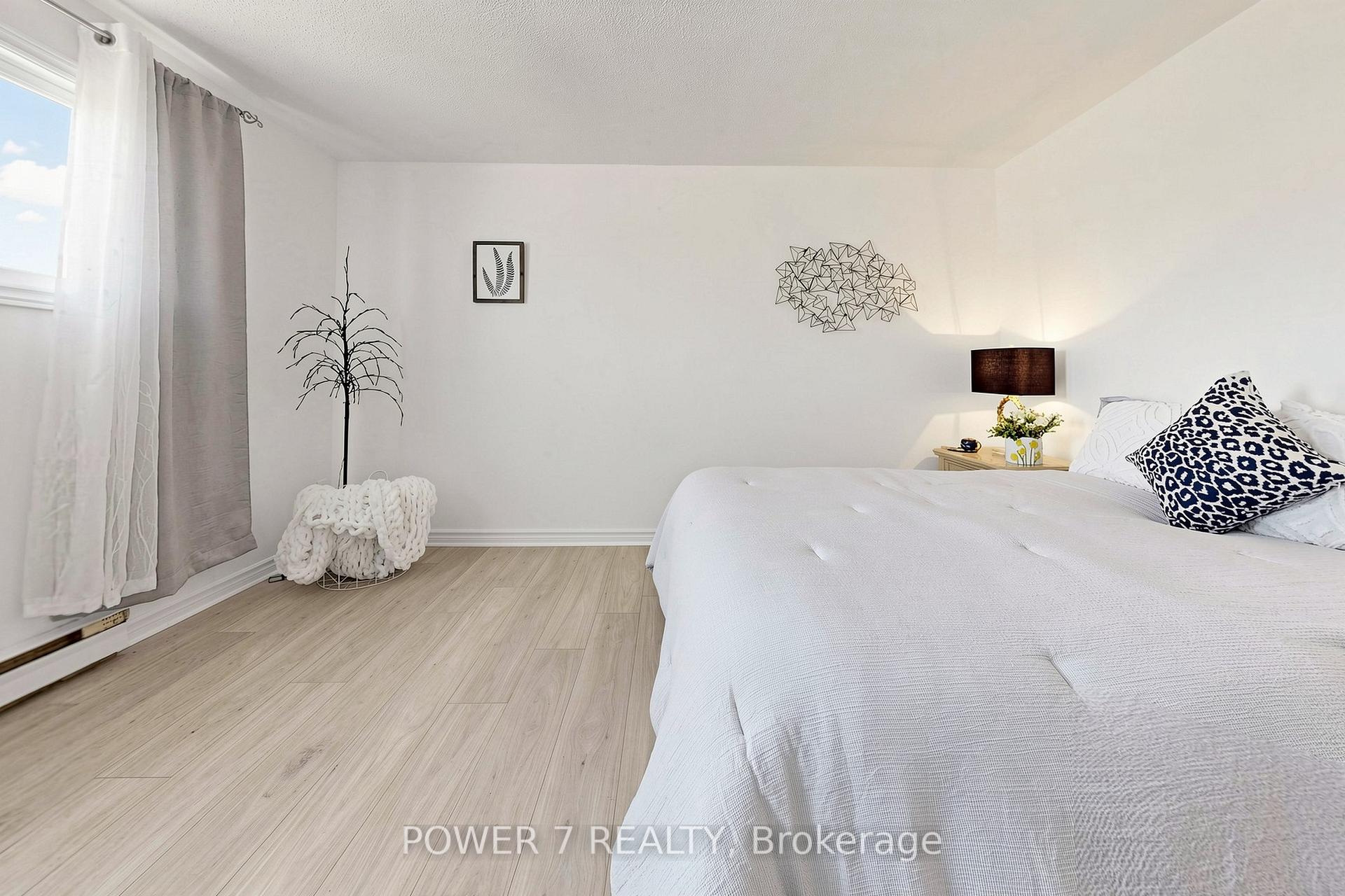 Photo 21 of Unit 146, 311 Milestone Crescent, Aurora, Aurora Village — HOMEH
