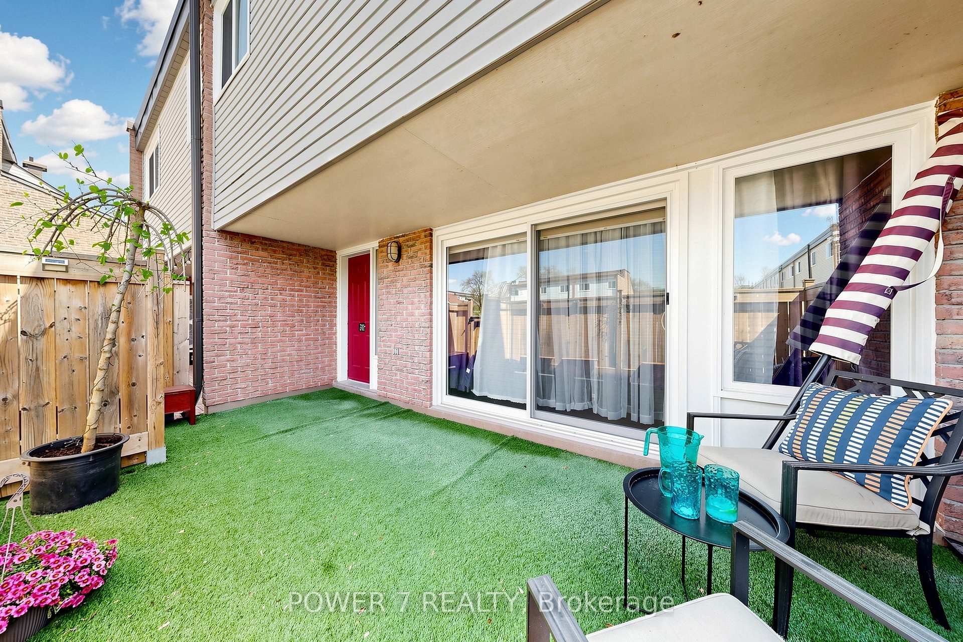 Photo 40 of Unit 146, 311 Milestone Crescent, Aurora, Aurora Village — HOMEH