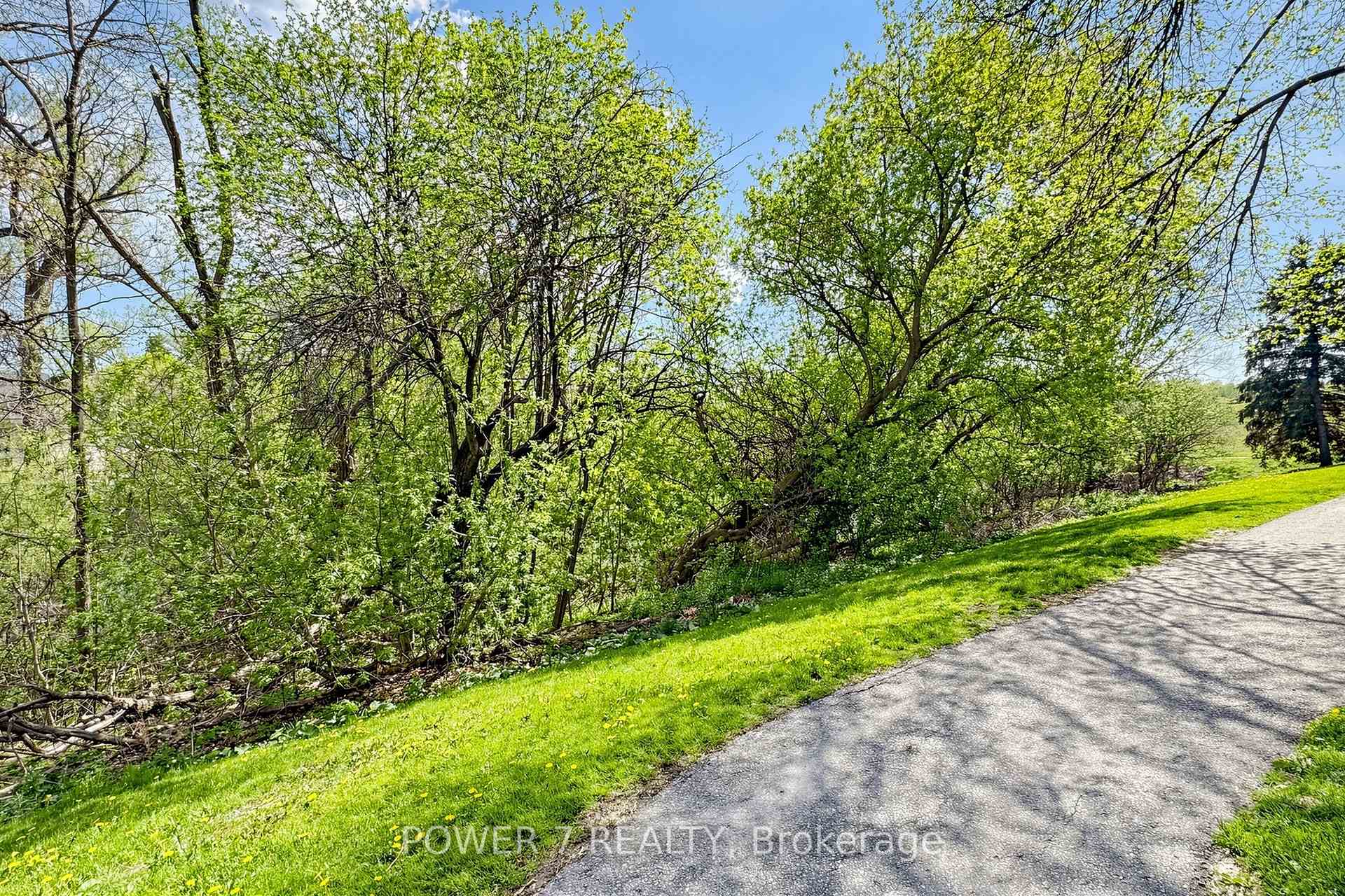 Photo 43 of Unit 146, 311 Milestone Crescent, Aurora, Aurora Village — HOMEH